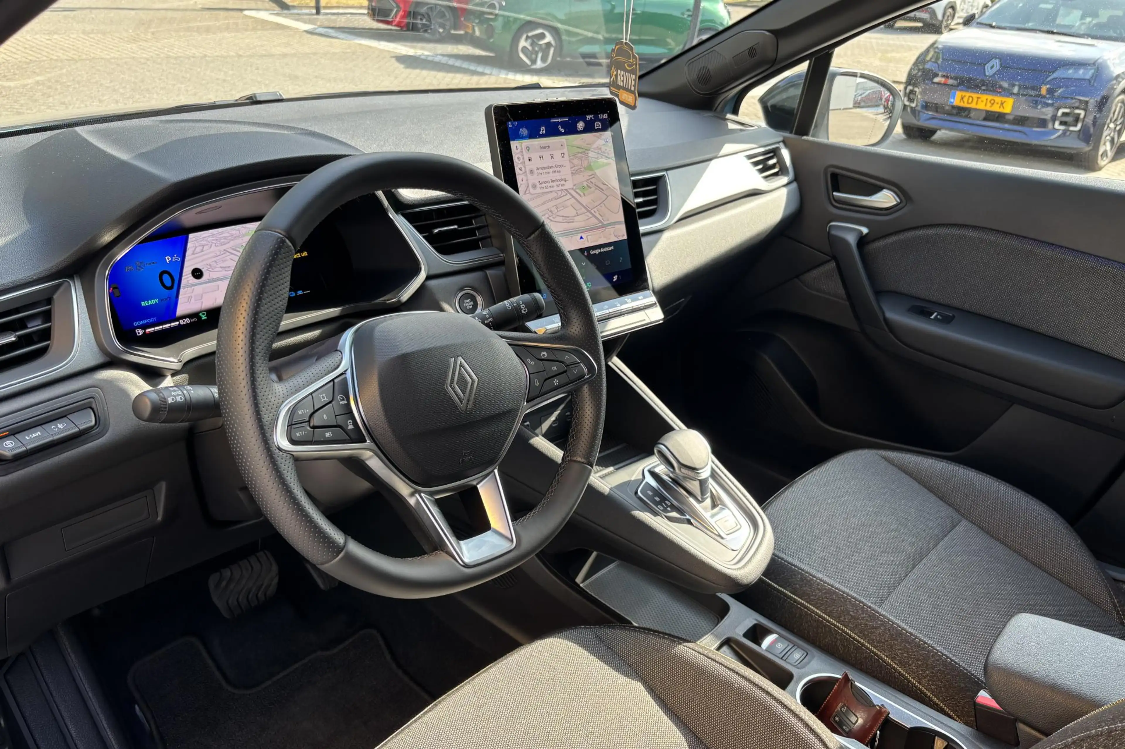 Renault Symbioz 1.6 E-Tech full hybrid 145 techno — photo 12