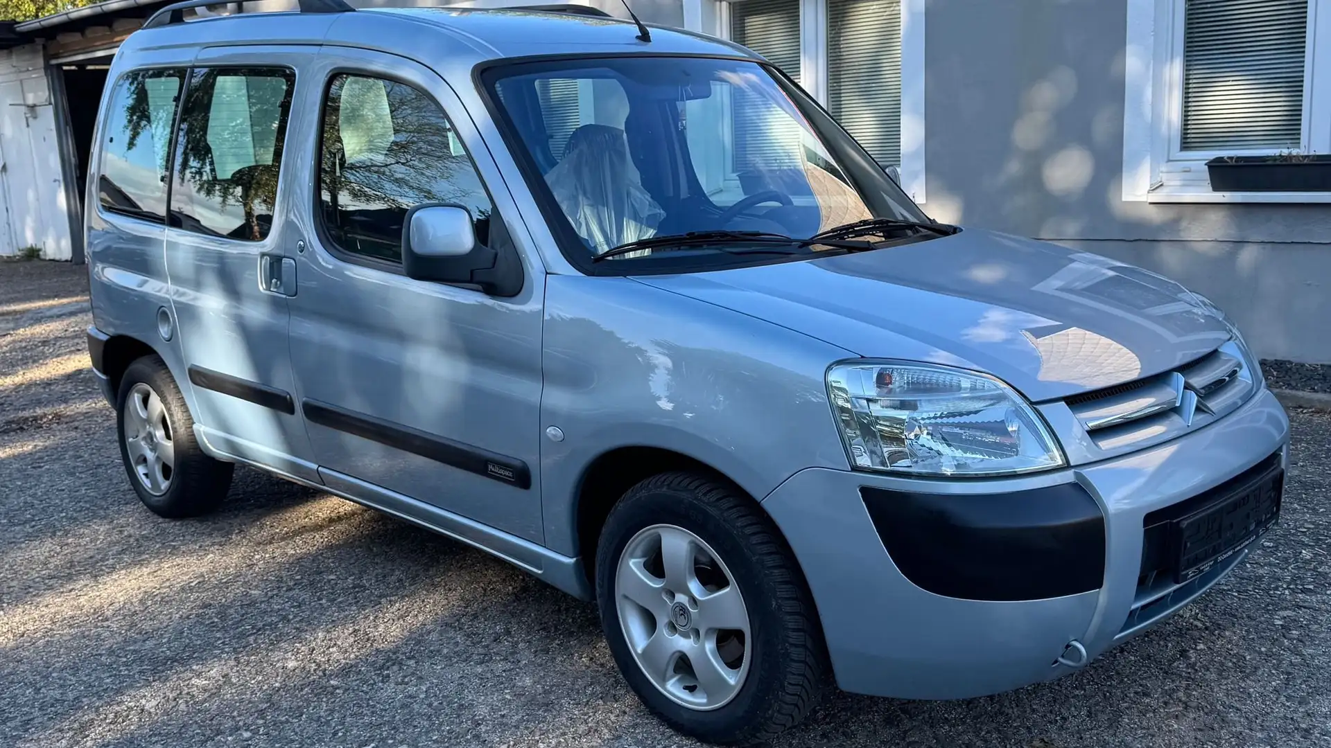 Citroen Berlingo TÜV 09-2027/5-Türer Multispace 1.6 16V Plus Grau - 2