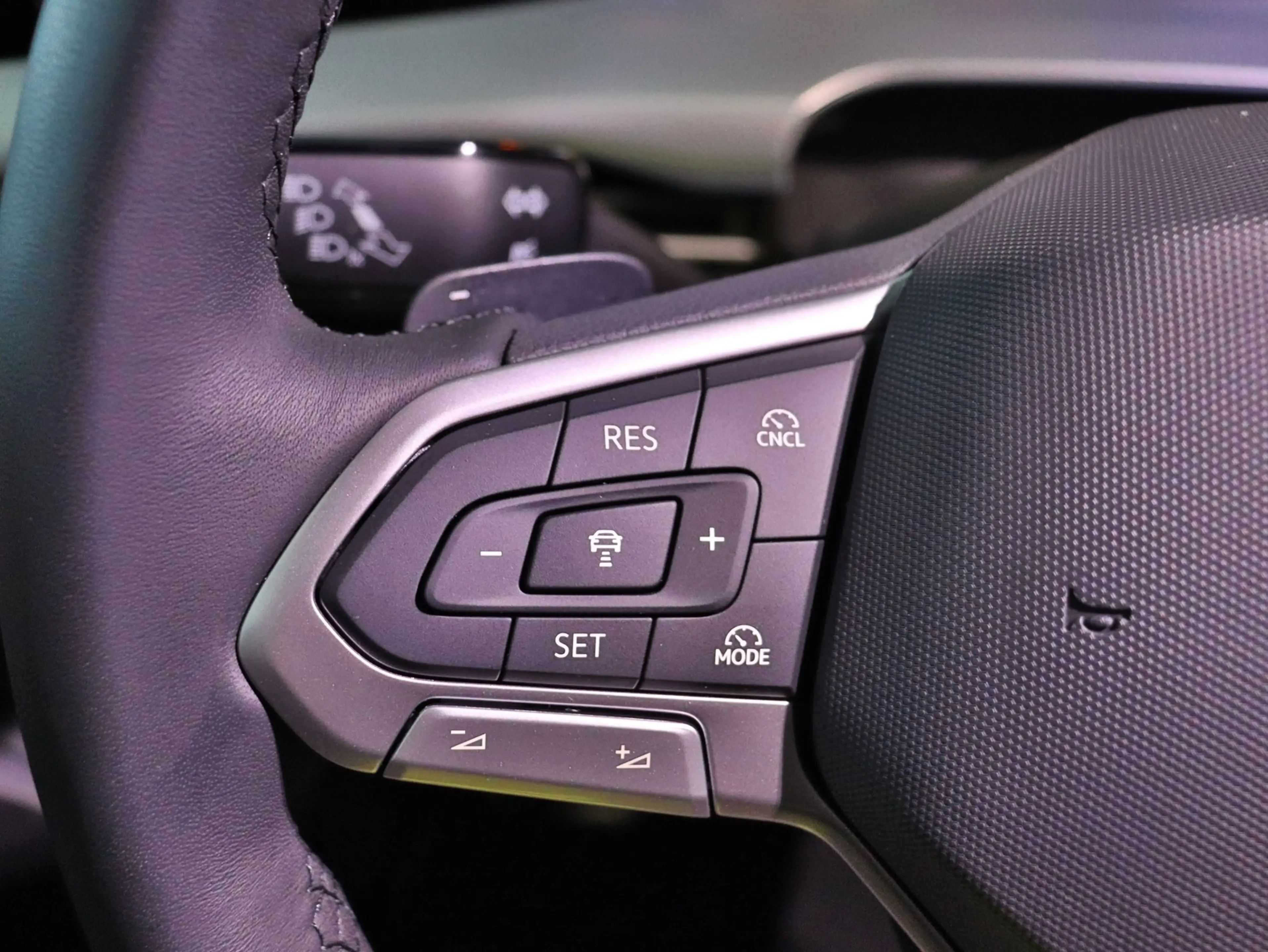 Volkswagen Golf VIII Energy 1.5TSI DSG+RFKAMERA+LED+ACC+SHZ+KLIMA — photo 15