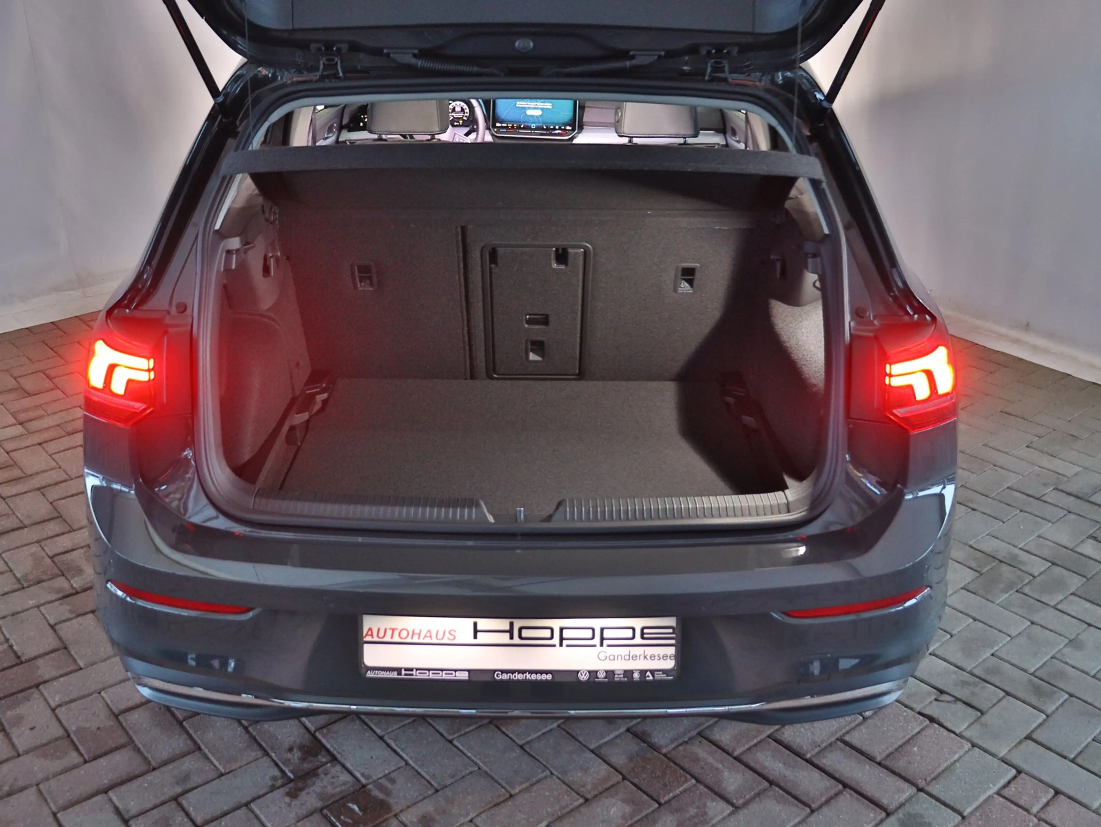 Volkswagen Golf VIII Energy 1.5TSI DSG+RFKAMERA+LED+ACC+SHZ+KLIMA — photo 21