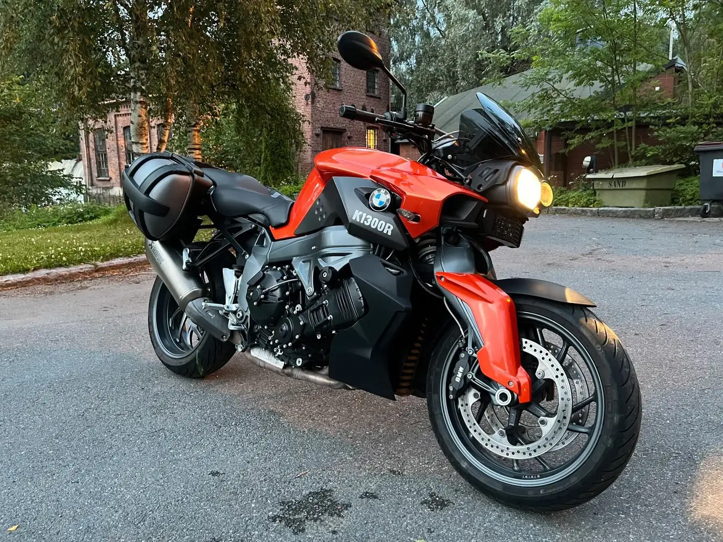 BMW K 1300 R Оранжевый - 1