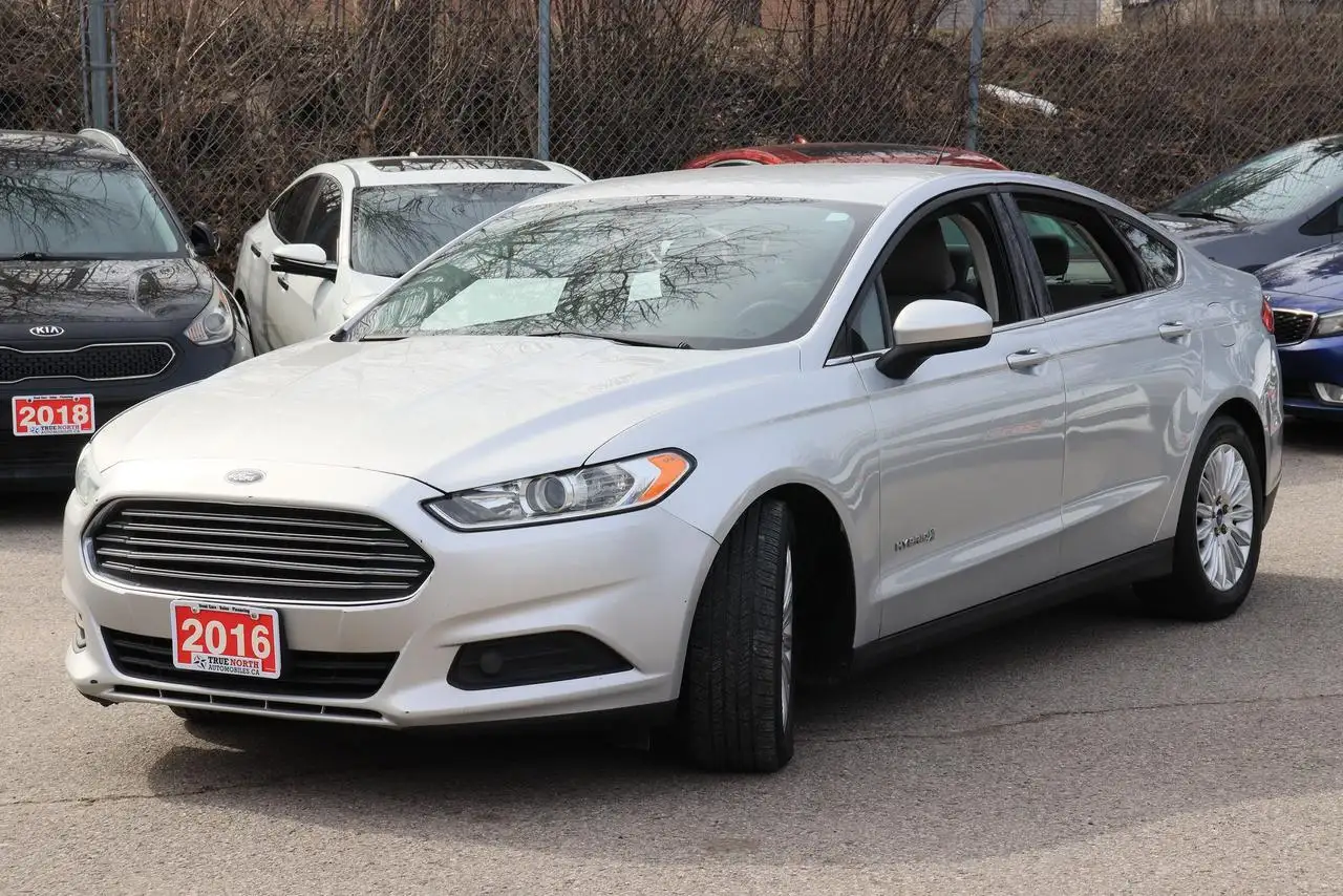 Ford Fusion снимка Ford Fusion