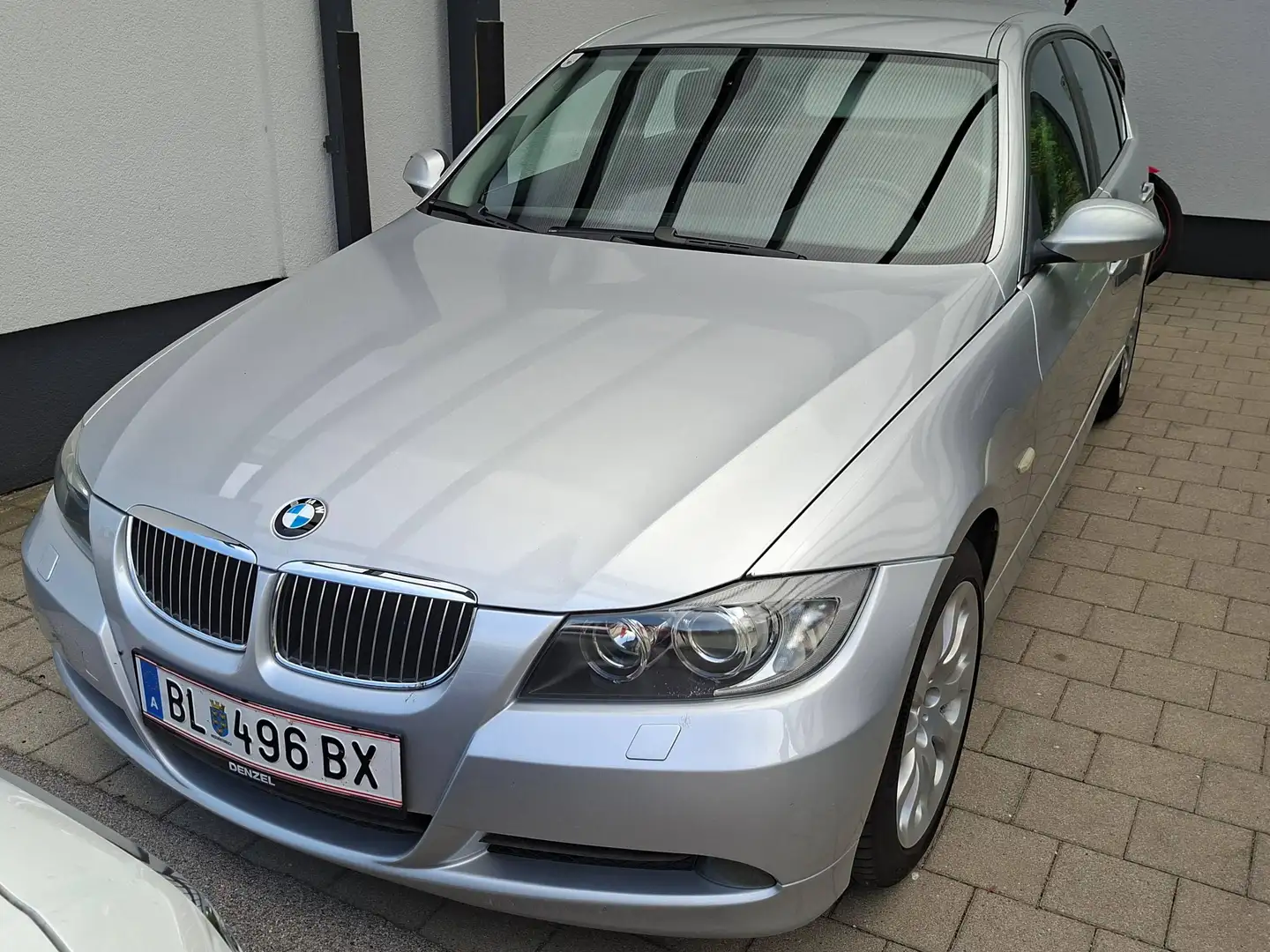BMW 325 325i Aut. Silber - 1