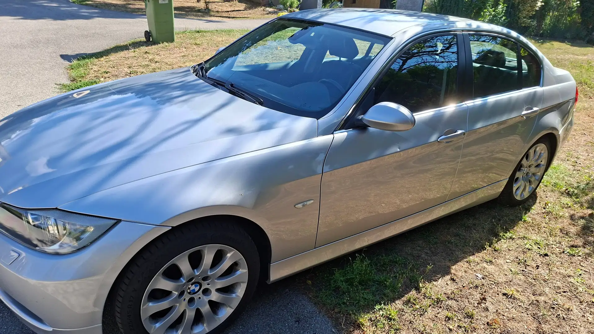BMW 325 325i Aut. Silber - 2