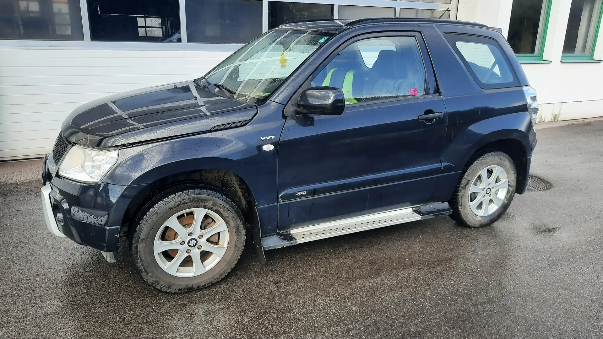 Suzuki Grand Vitara 1,6 VVT special + Grün - 1