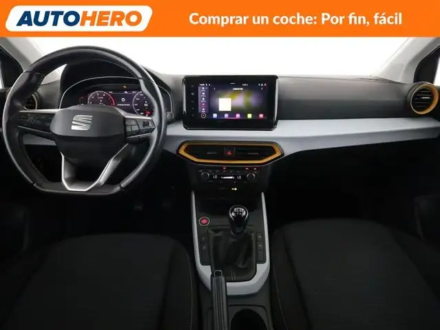 Seat Arona view 13