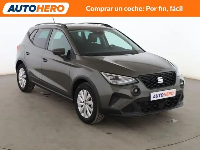 Seat Arona view 8