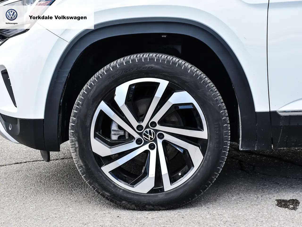 Volkswagen Atlas снимка Volkswagen Atlas