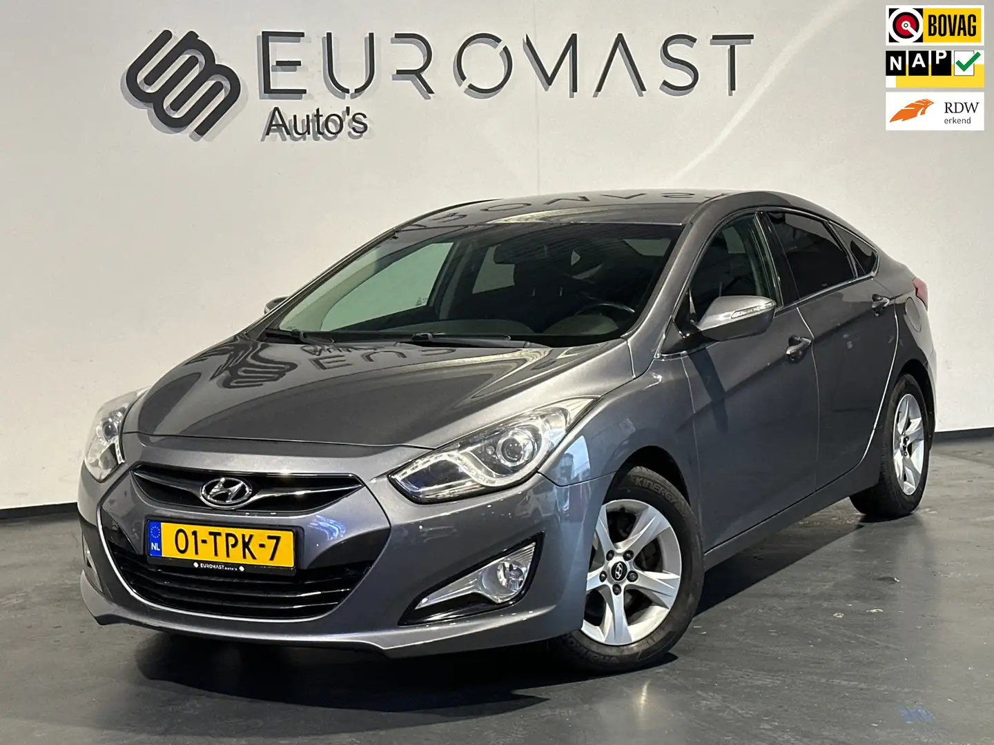 Hyundai i40 1.6 GDI Blue i-Motion Airco - Nieuw Apk - Cruise - Grijs - 1