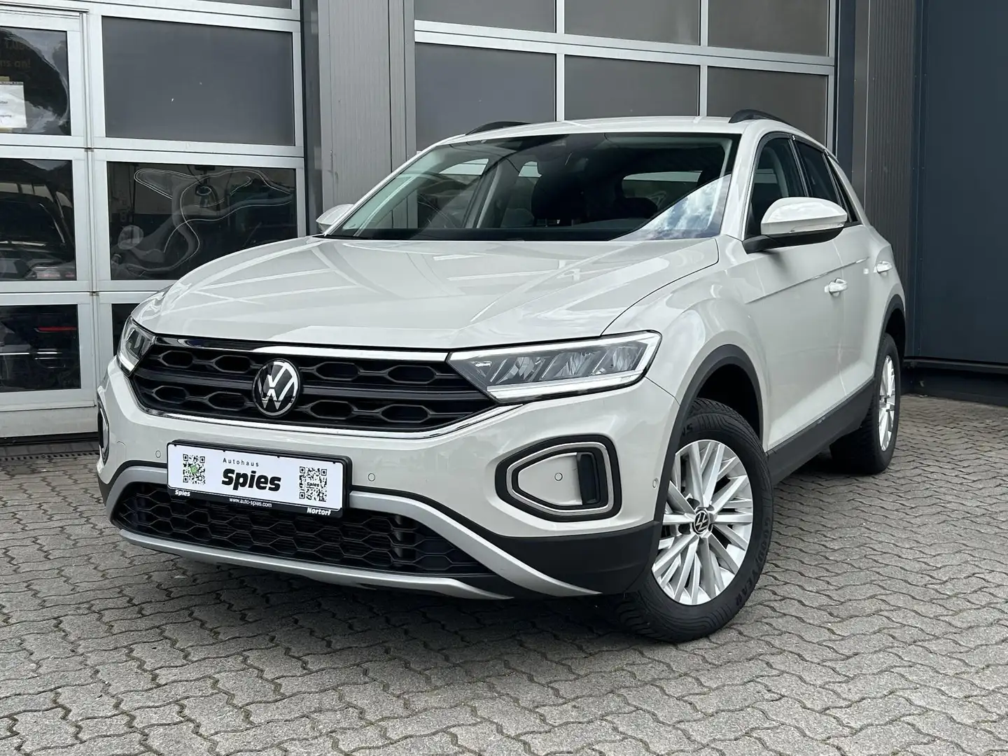 Volkswagen T-Roc Life Automatik LED AHK Navi PDC Shz Grijs - 2