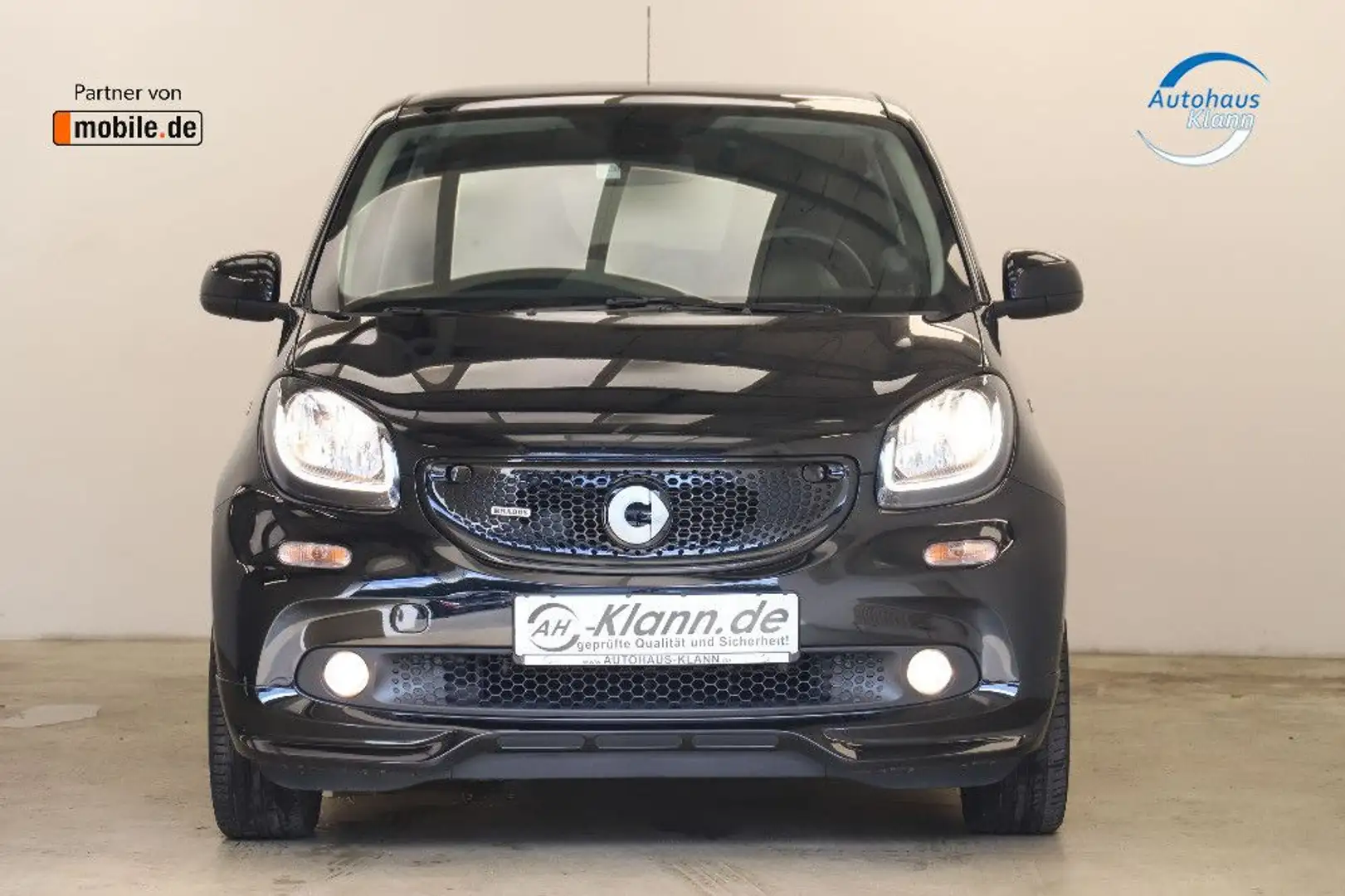 smart forFour Forfour Brabus 0.9 109PS Xclusive Pano JBL 1Hand Schwarz - 2