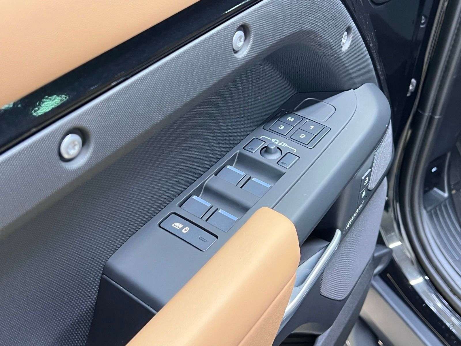2026 Land Rover Defender 110 P400 X-DYNAMIC SE thumb 24