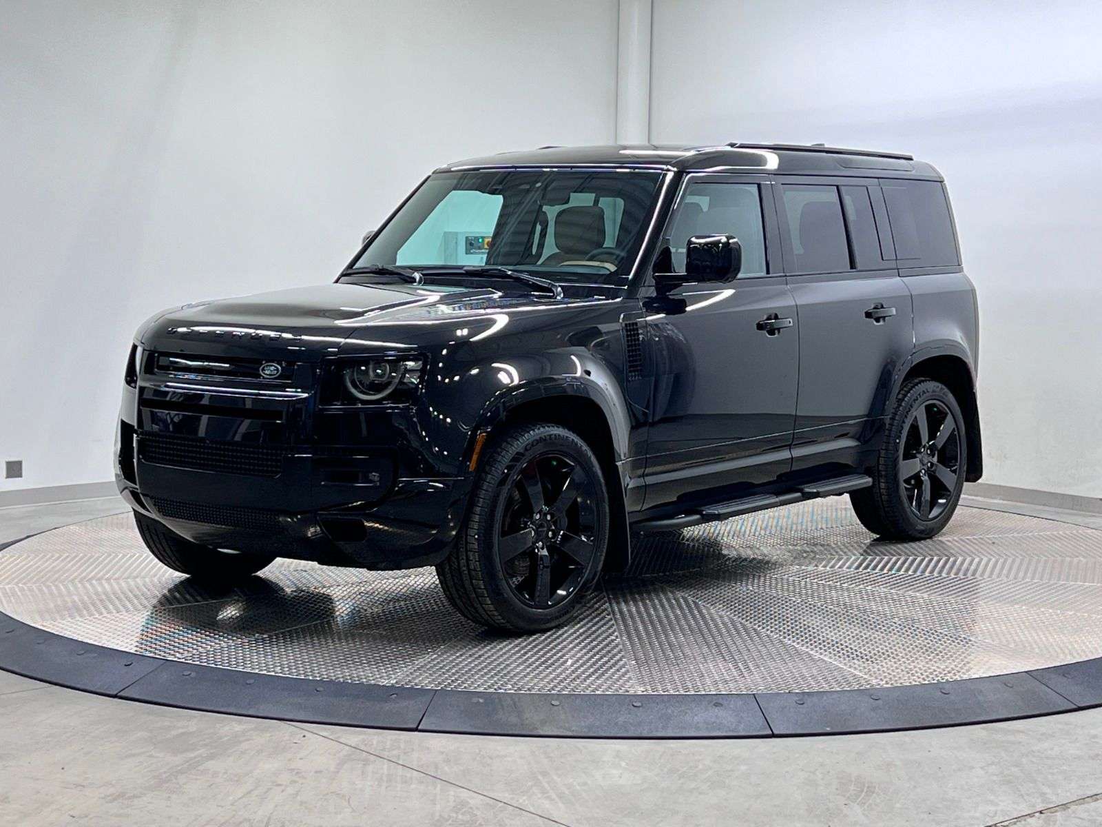 2026 Land Rover Defender 110 P400 X-DYNAMIC SE