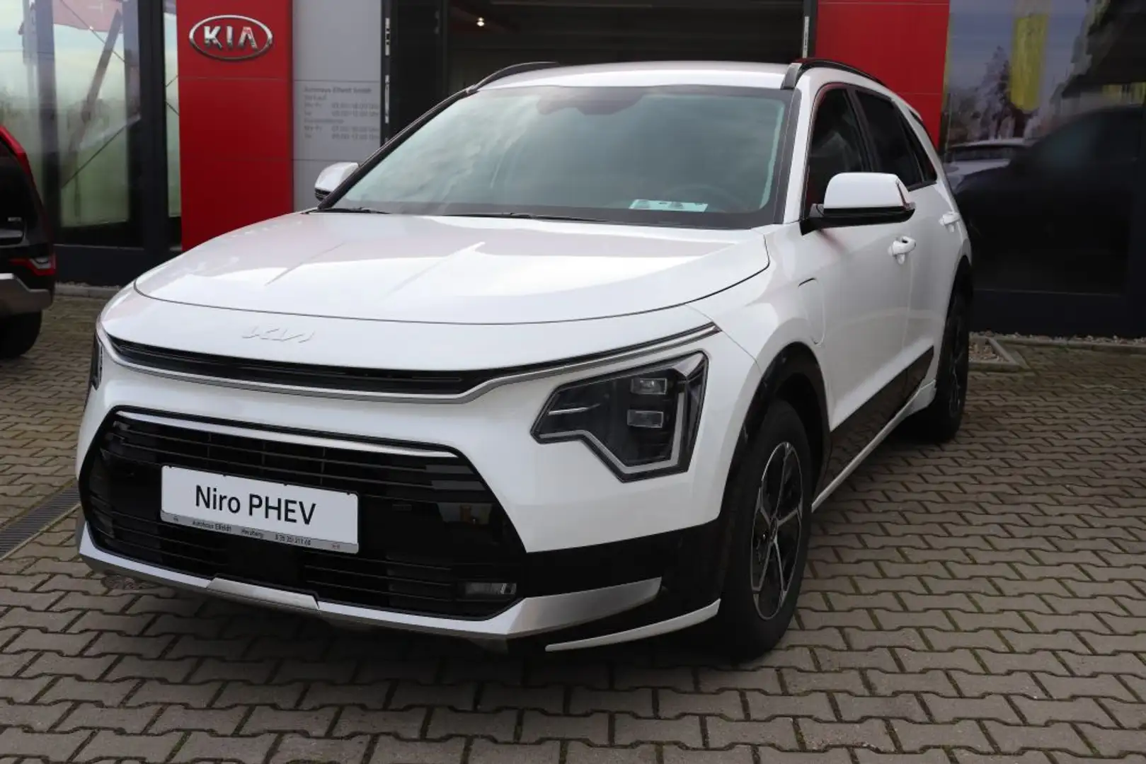 Kia Niro 1.6 GDI PHEV 2WD OPF Aut. Vision Weiß - 1