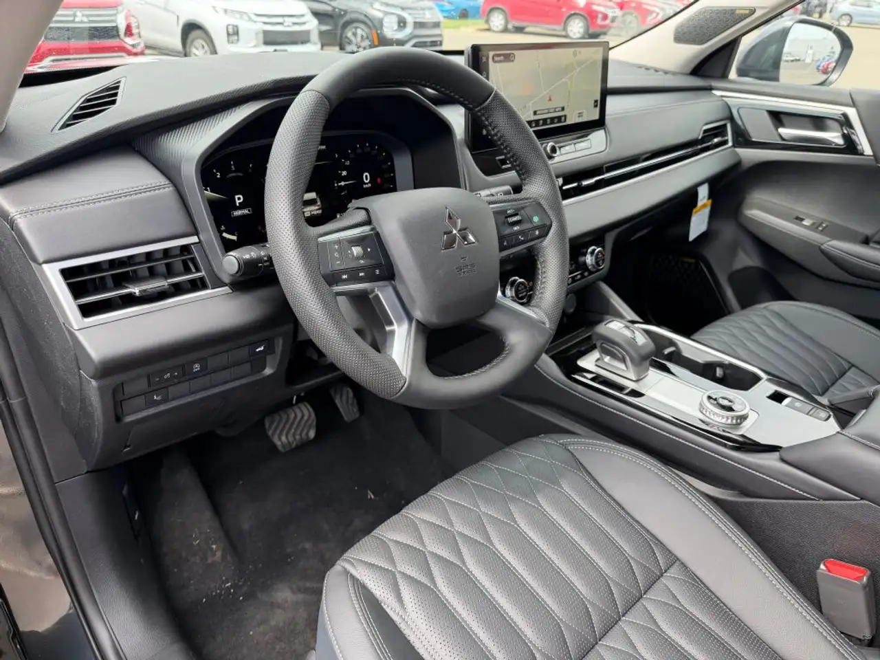 Mitsubishi Outlander снимка Mitsubishi Outlander