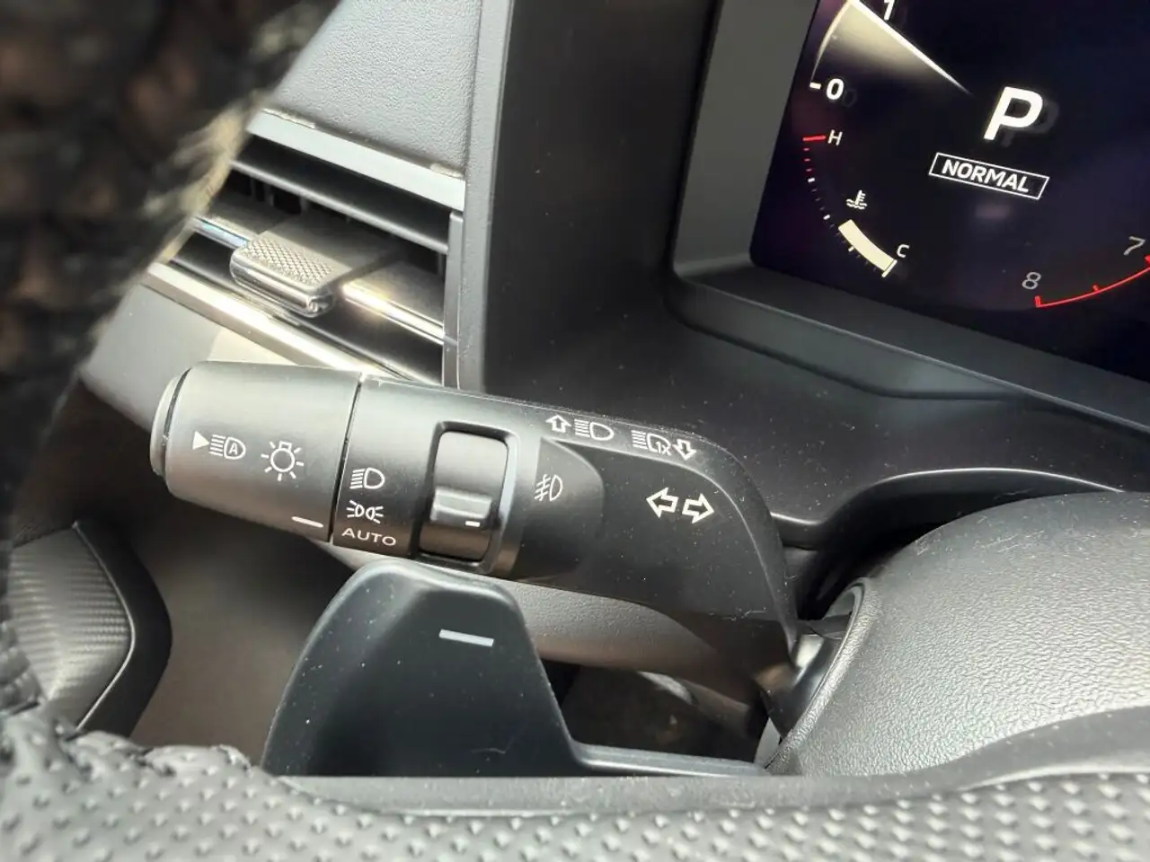 Mitsubishi Outlander снимка Mitsubishi Outlander