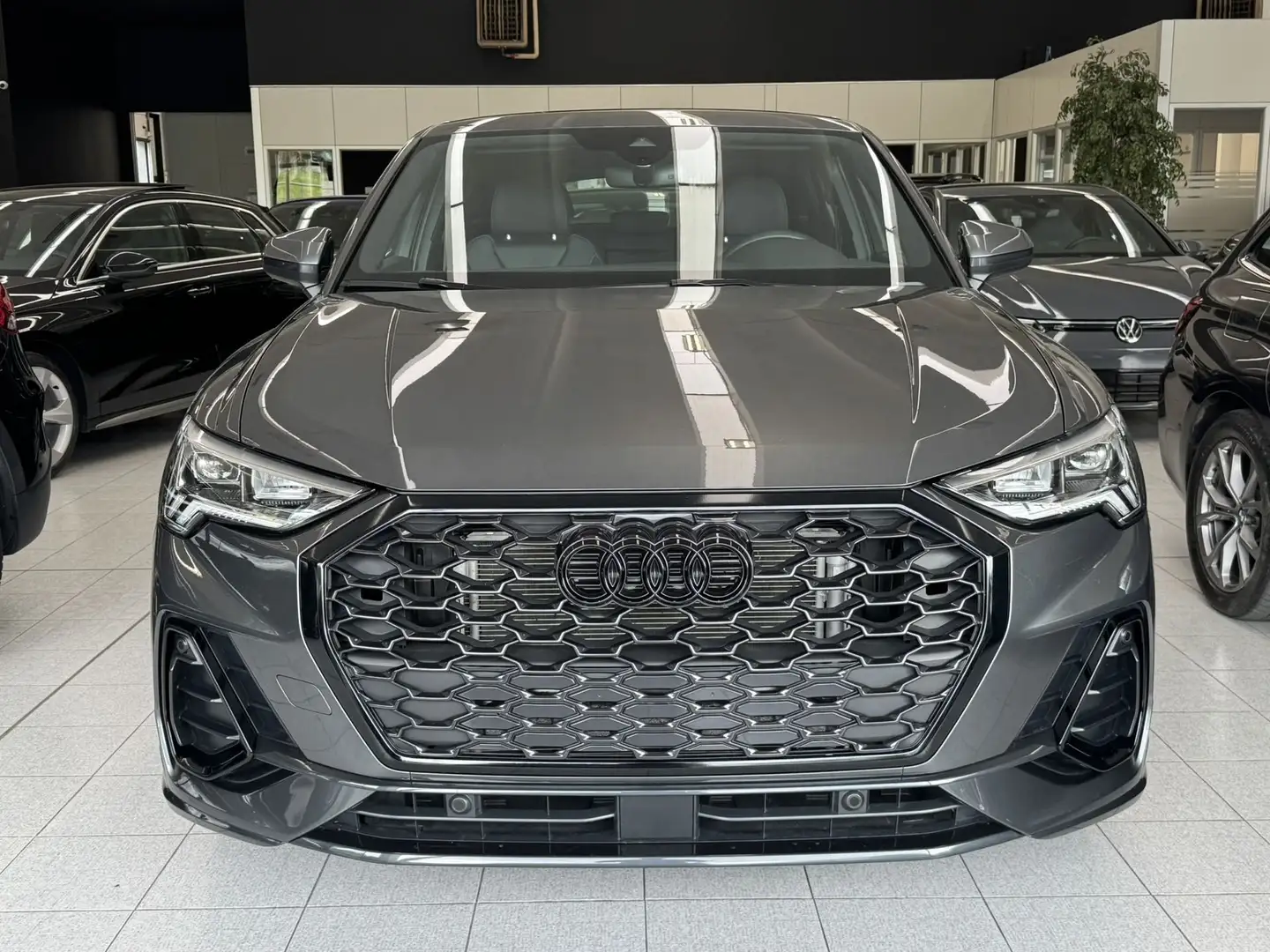 Audi Q3 SPB 35 TDI S tronic 2x S line edition - 2