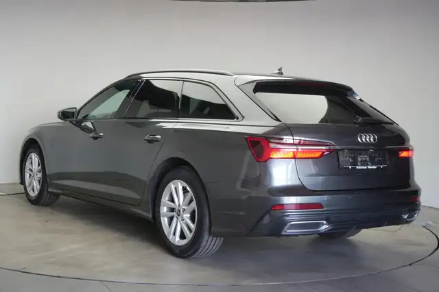Audi A6 view 4