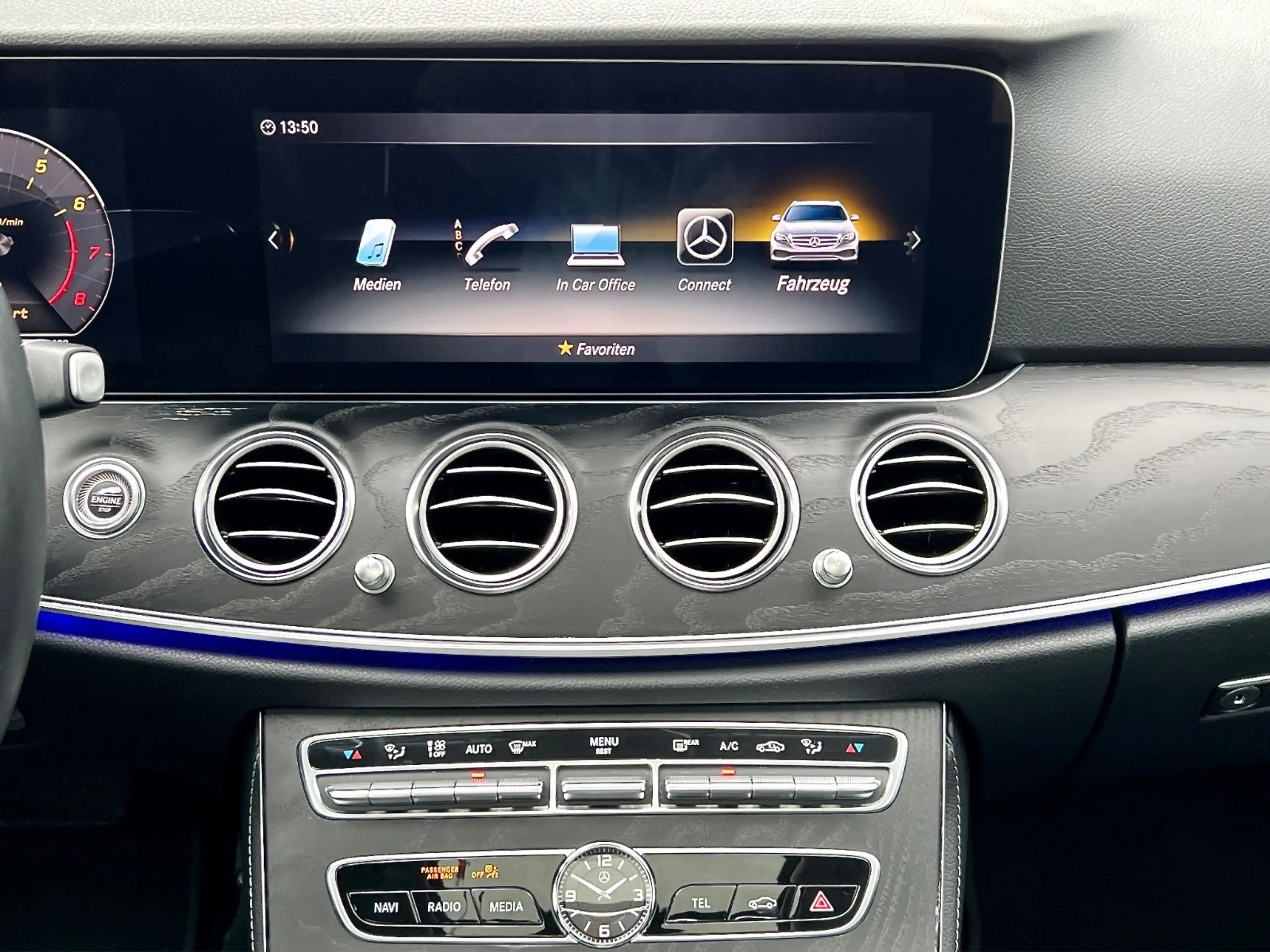 Mercedes-Benz E 450 T 4M*AMG*BURMESTER*360°*MEMORY*VOLLLEDER* — photo 15