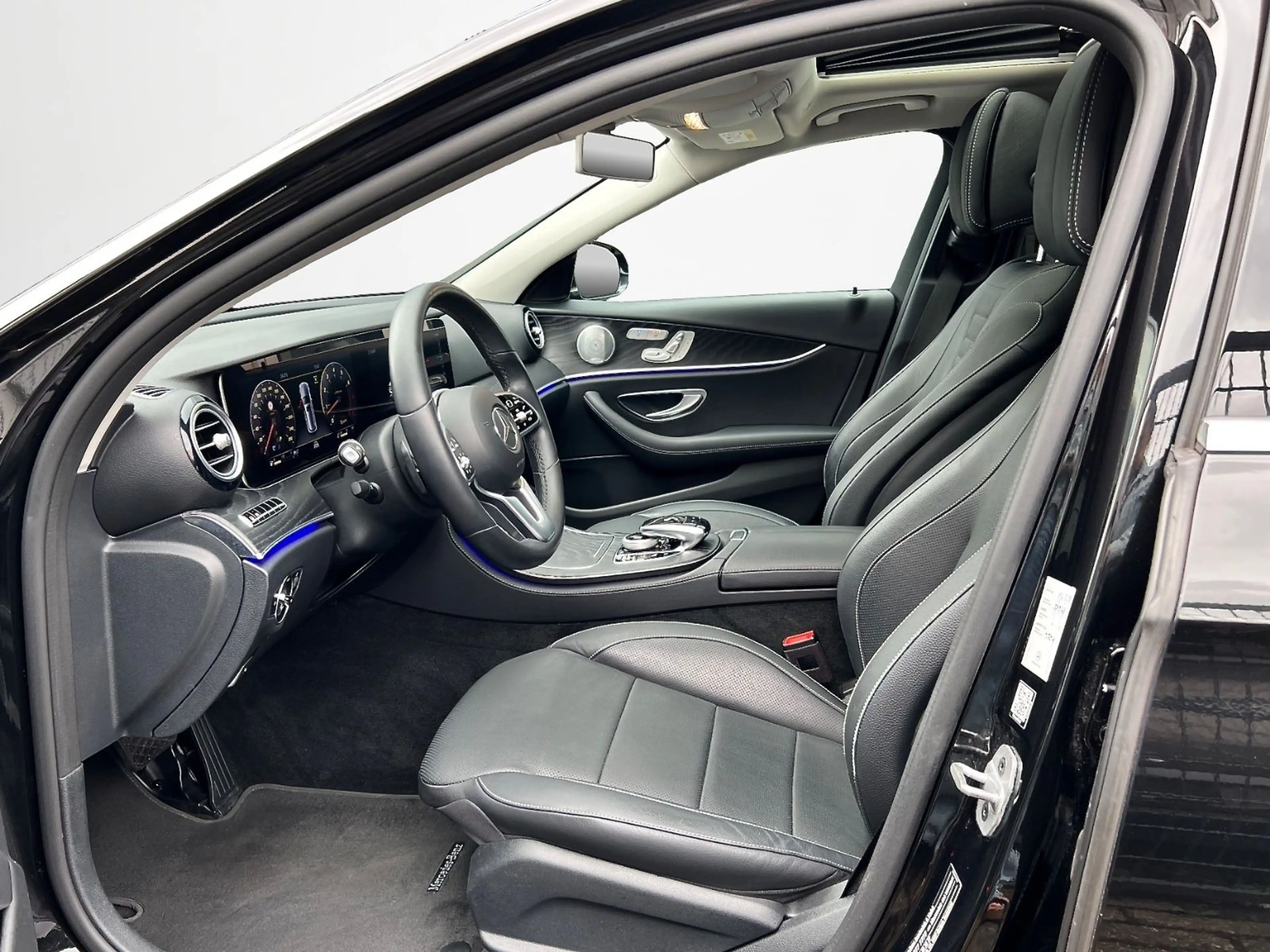 Mercedes-Benz E 450 T 4M*AMG*BURMESTER*360°*MEMORY*VOLLLEDER* — photo 10