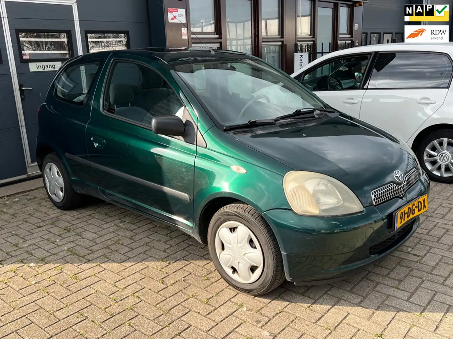 Toyota Yaris 1.0-16V VVT-i Sol Vert - 1