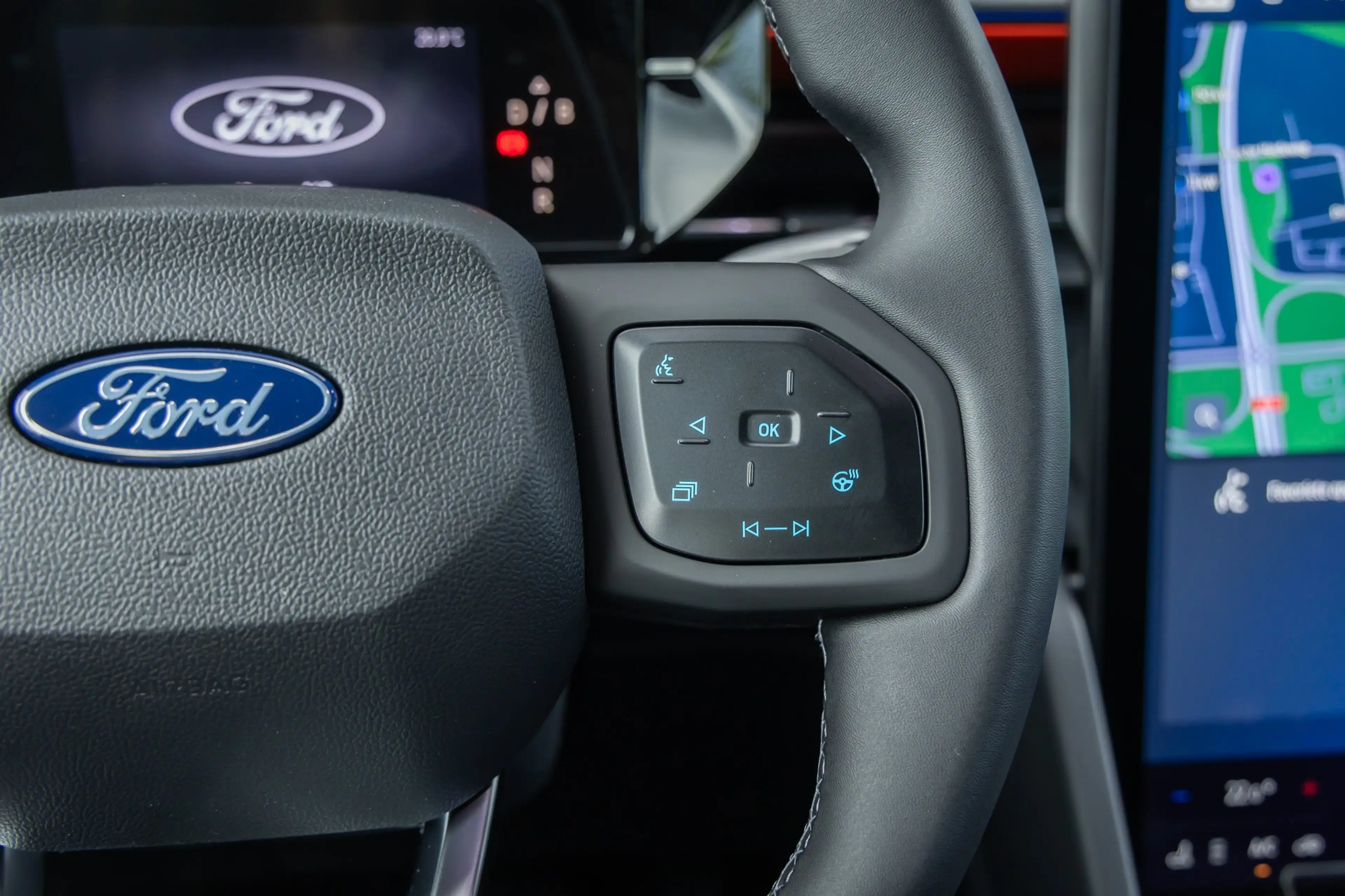 Ford Explorer Collection Extended Range RWD 79 kWh | Trekhaak | — photo 30