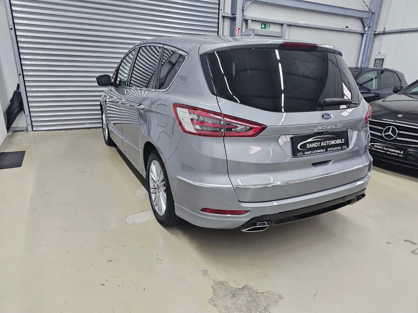 Ford S-Max Vignale AWD 7.Sitzer Kamer Vor+Hi Pano LED Silber - 2