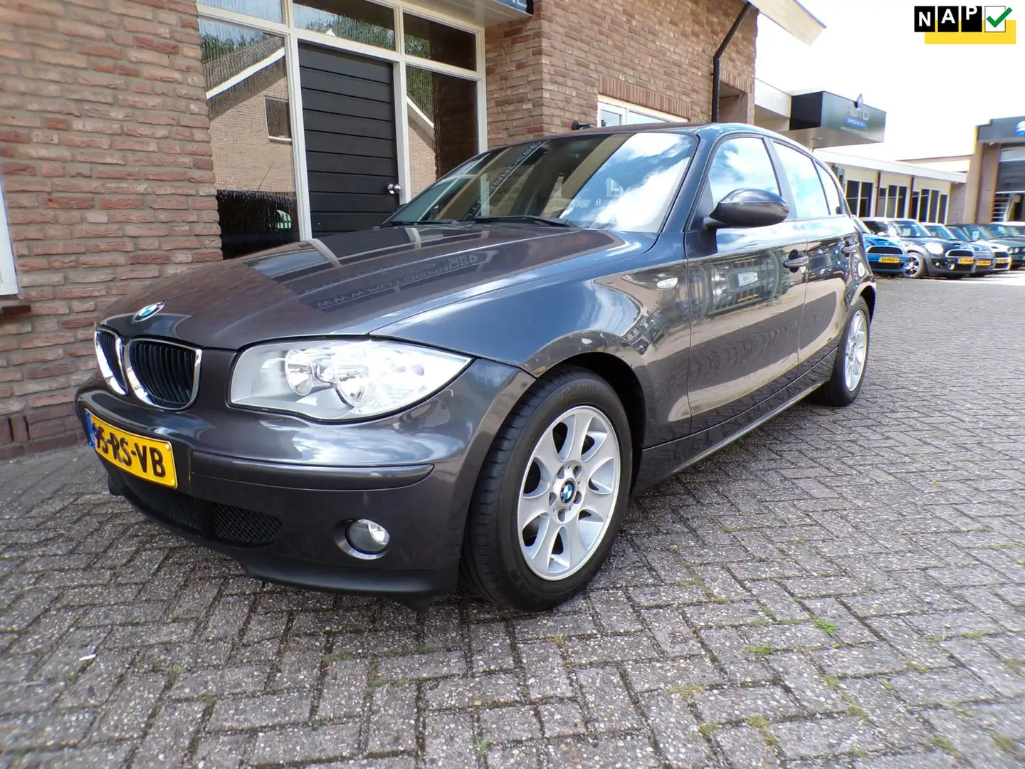 BMW 116 1-serie 116i High Executive Grijs - 1