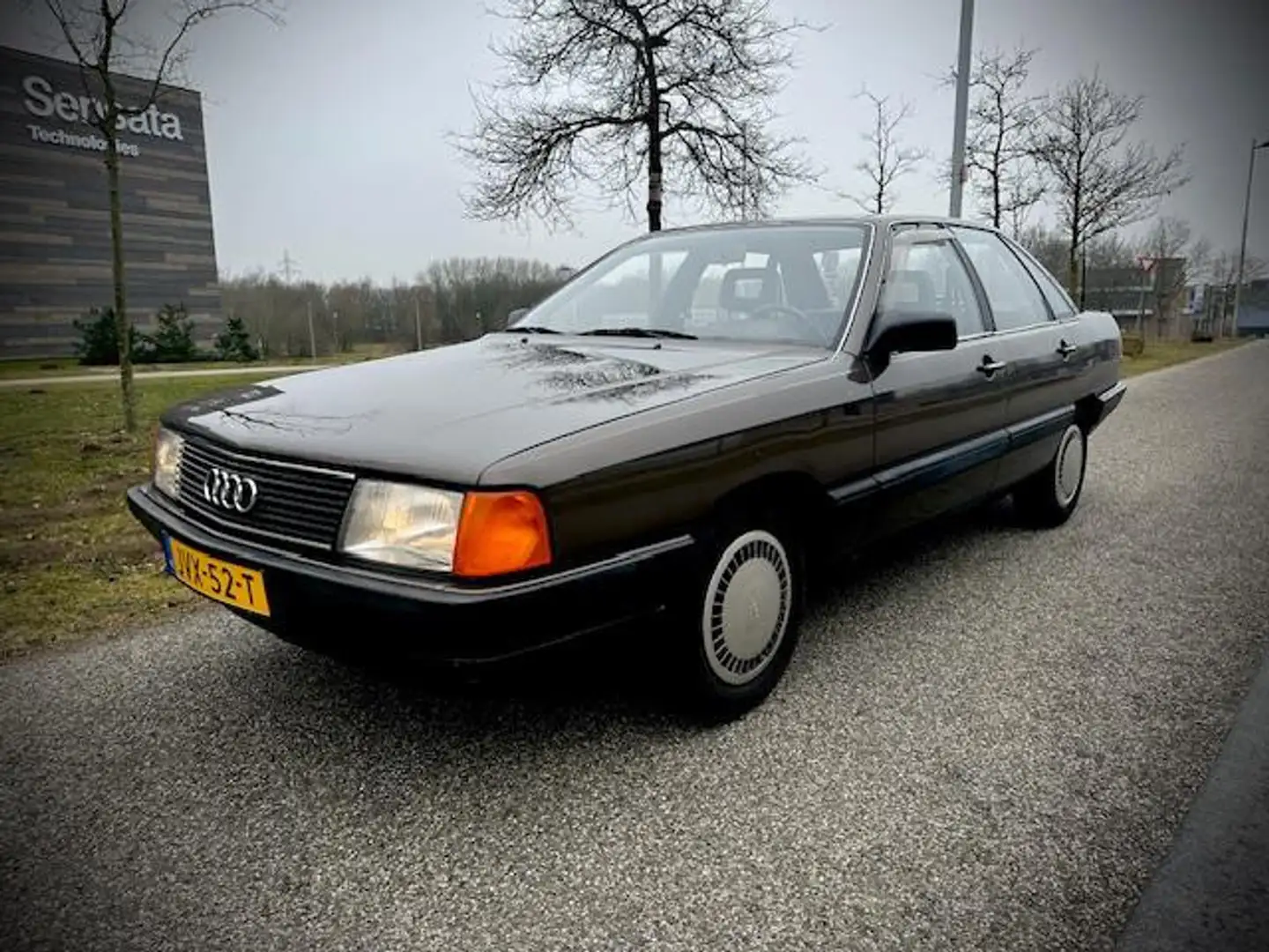 Audi 100 1.8, BELASTINGVRIJ, MET NIEUWE APK Marrón - 2