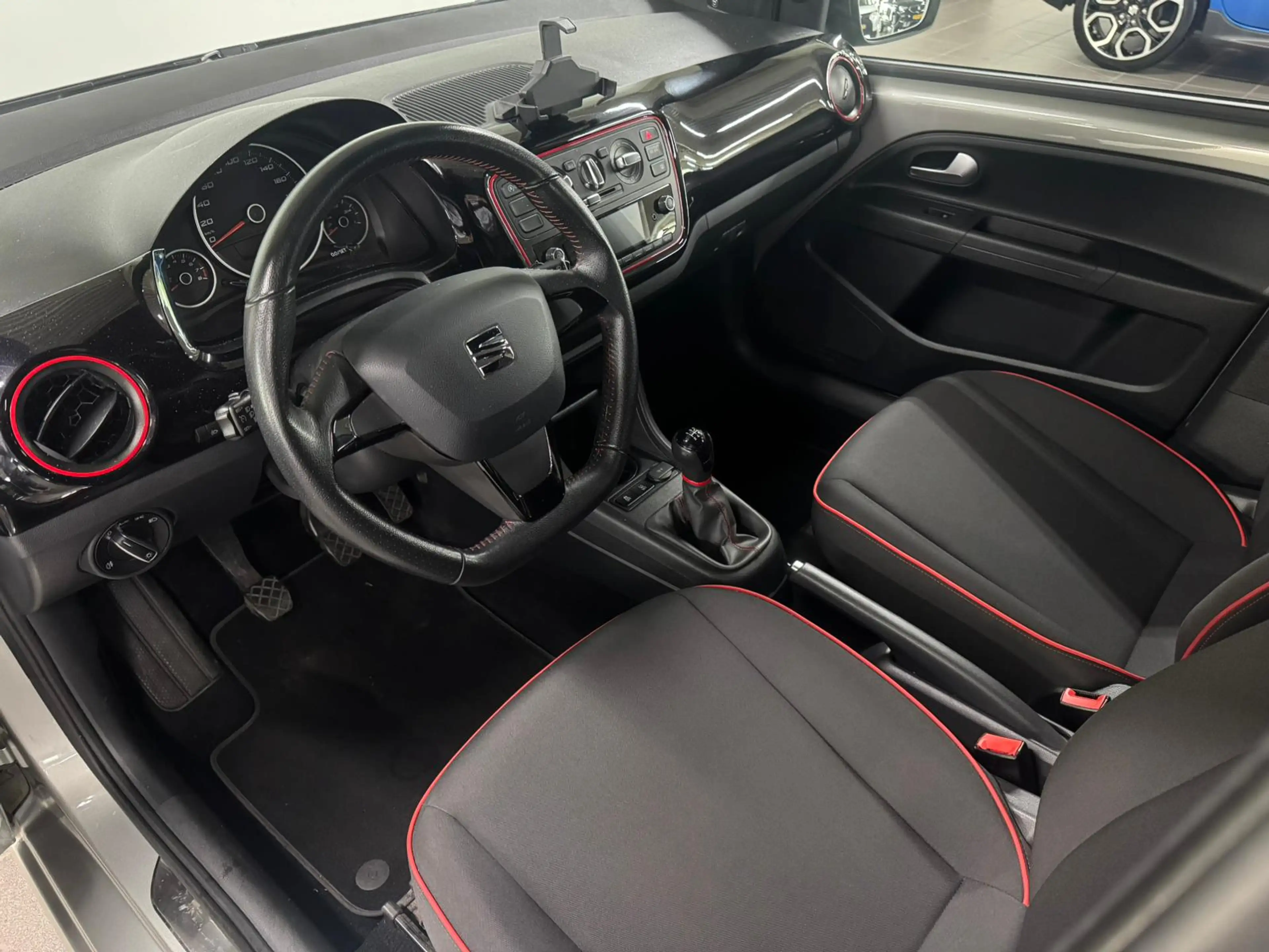 SEAT Mii 1.0 FR Airco / Cruise control / Parkeersensoren / — photo 5