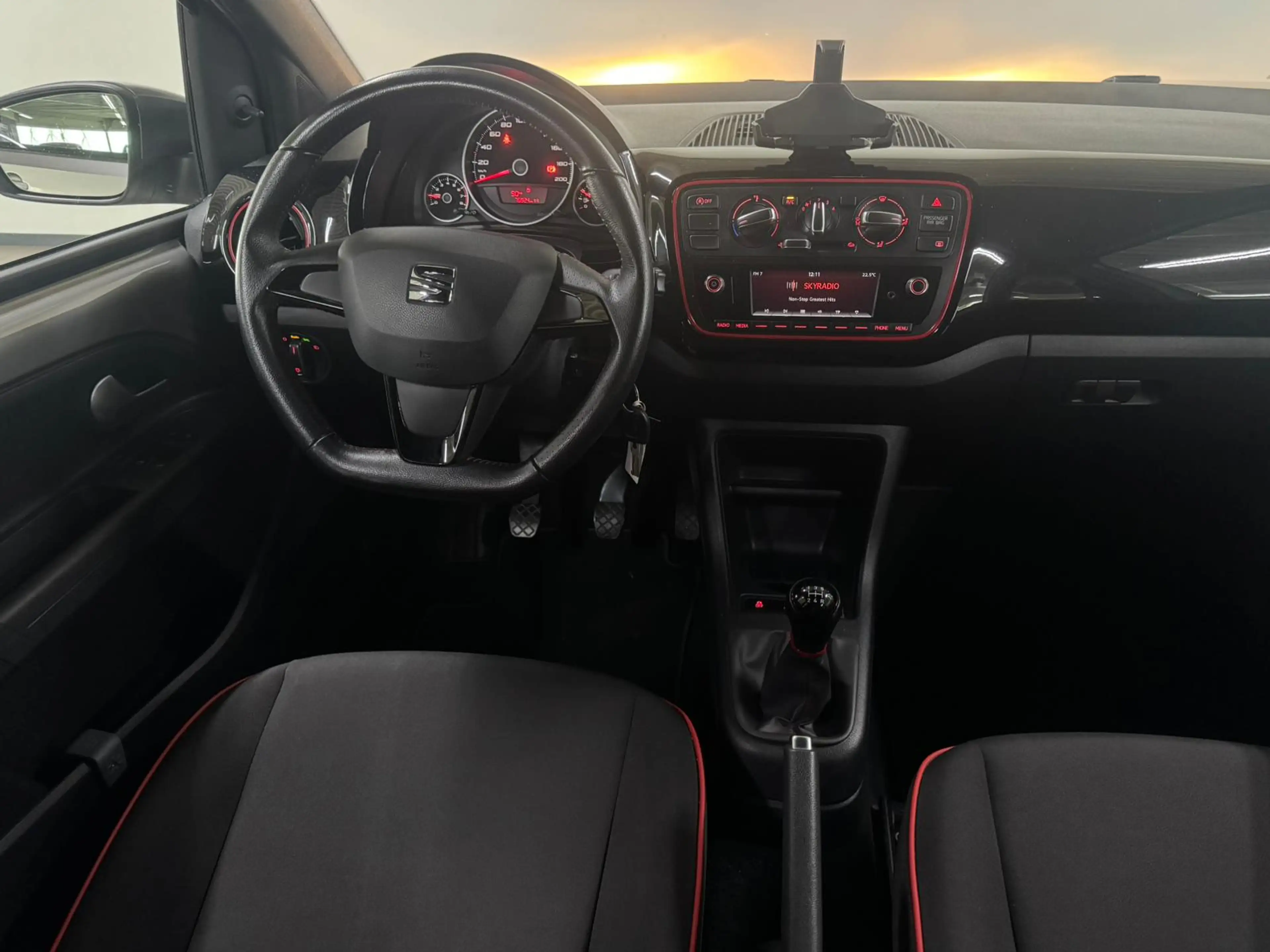 SEAT Mii 1.0 FR Airco / Cruise control / Parkeersensoren / — photo 9