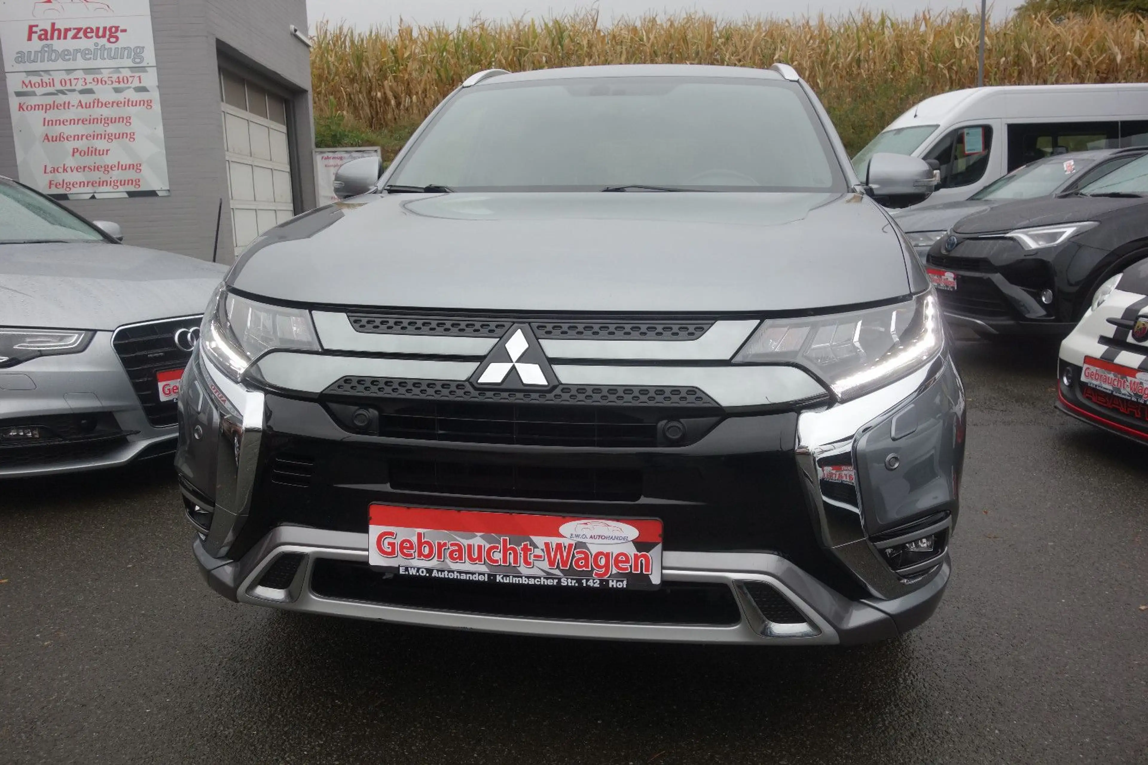 Mitsubishi Outlander PHEV Top 4WD — photo 2