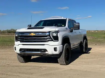 White 2024 Chevrolet Silverado 2500HD Pickup Truck Four-Wheel Drive Automatic