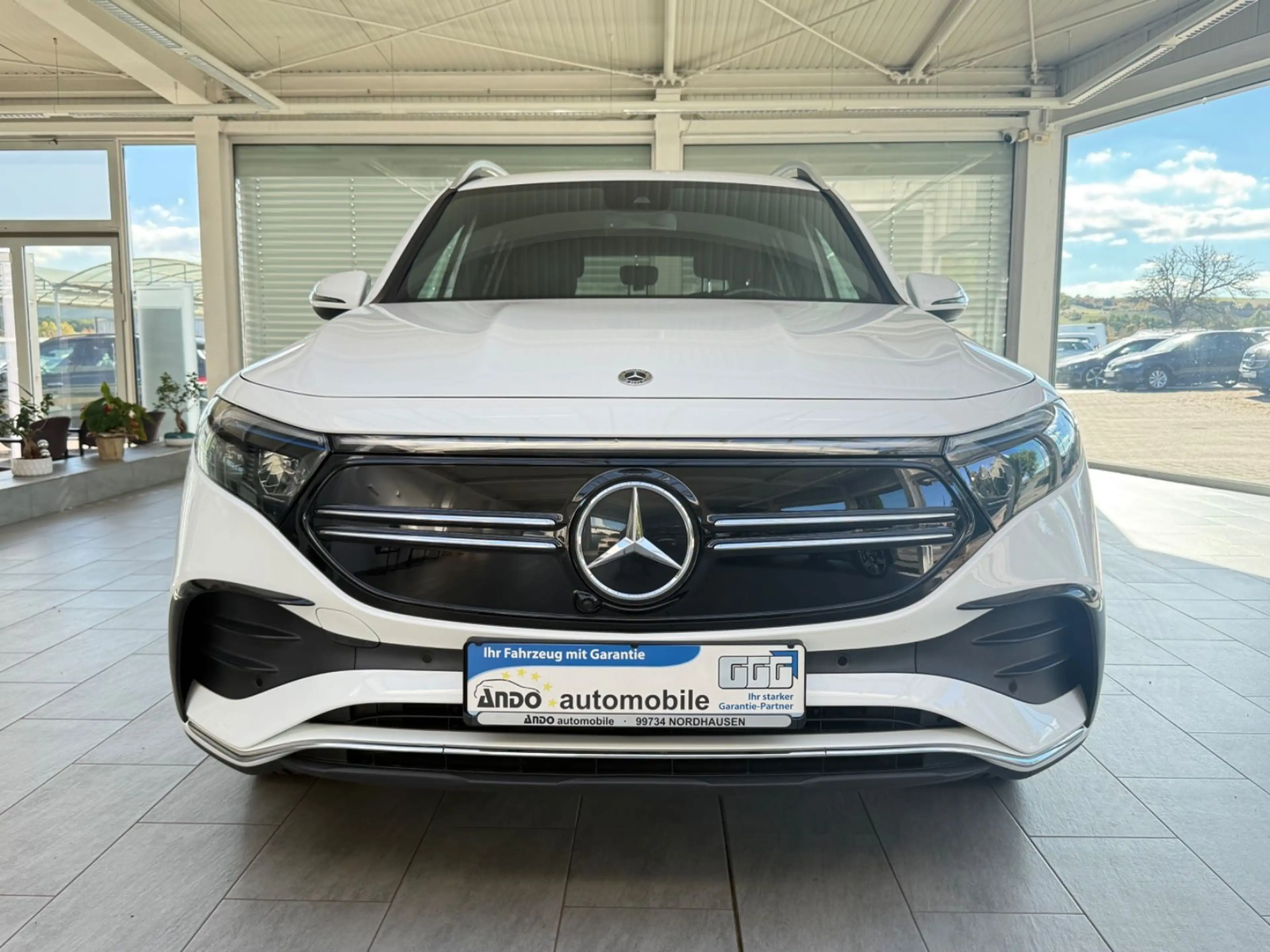 Mercedes-Benz EQB 250 AMG-Line*AMBIENTE*KAMERA*LED*1.HAND*97%* — photo 6
