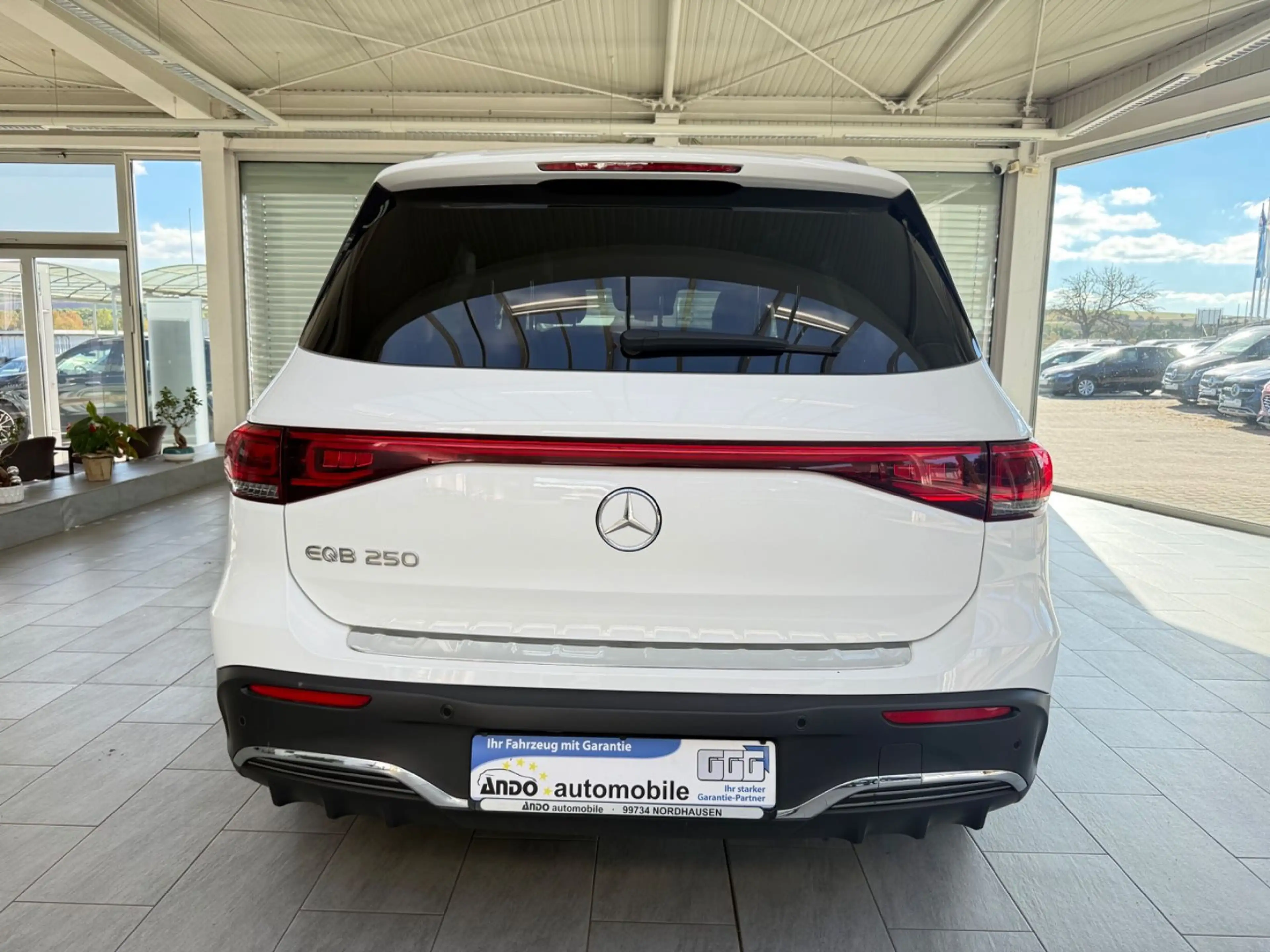 Mercedes-Benz EQB 250 AMG-Line*AMBIENTE*KAMERA*LED*1.HAND*97%* — photo 8