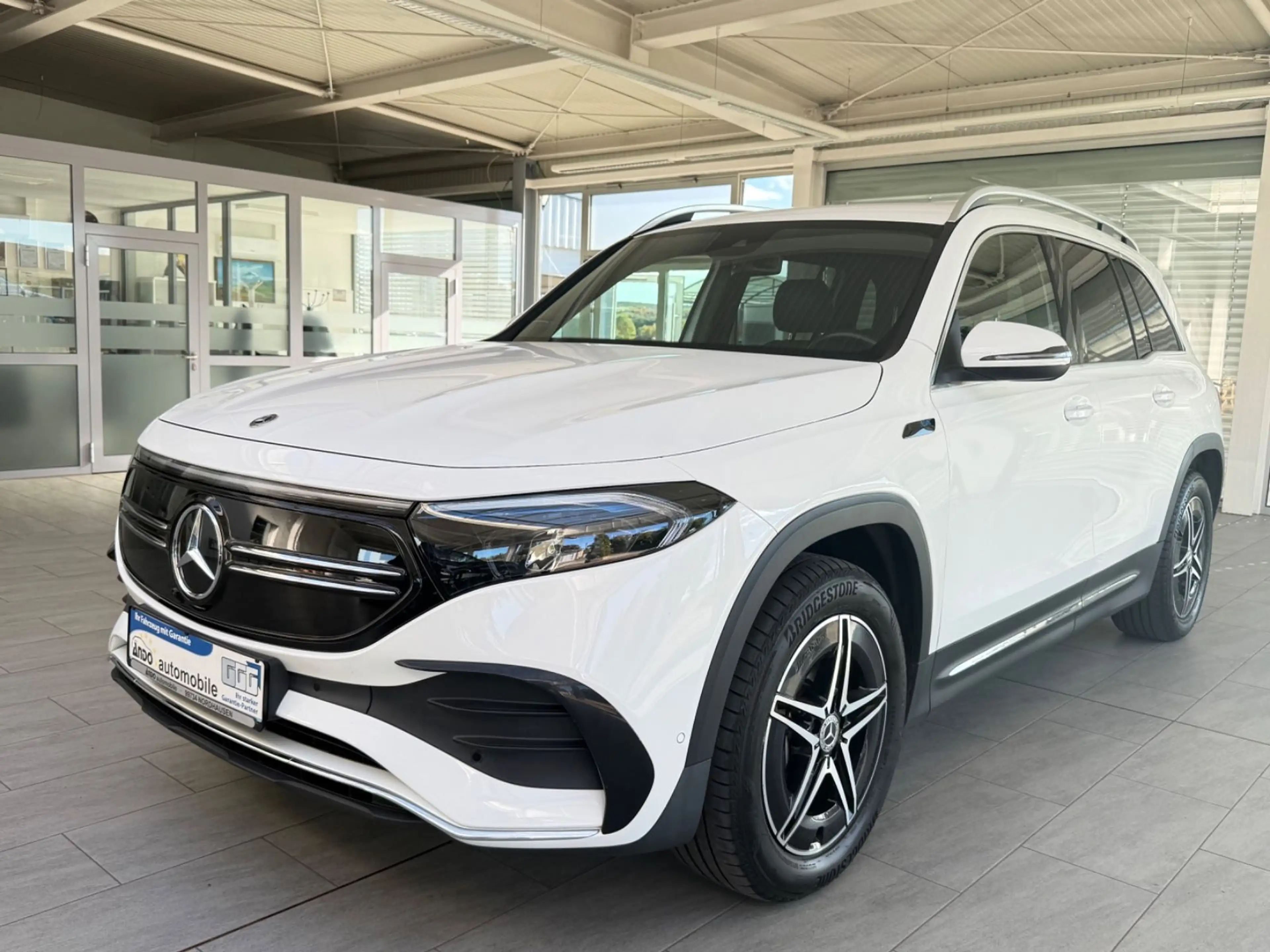Mercedes-Benz EQB 250 AMG-Line*AMBIENTE*KAMERA*LED*1.HAND*97%*