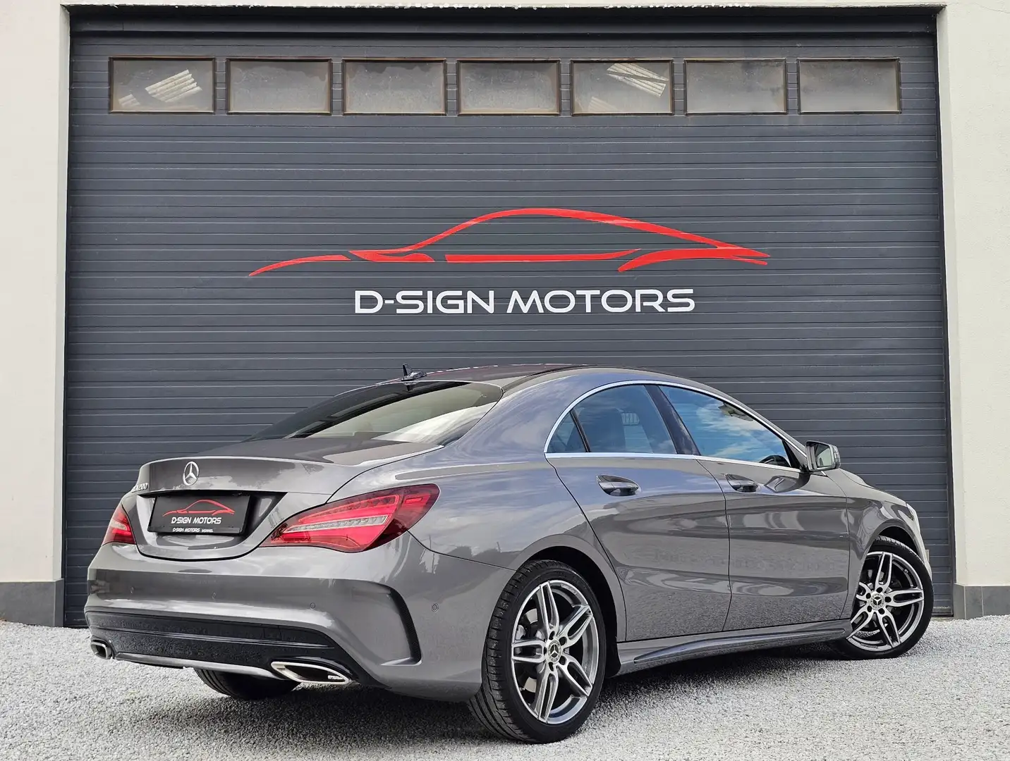 Mercedes-Benz CLA 200 AUT. (156ch) AMG PACK 2019 55.876km FACELIFT !! Gris - 2