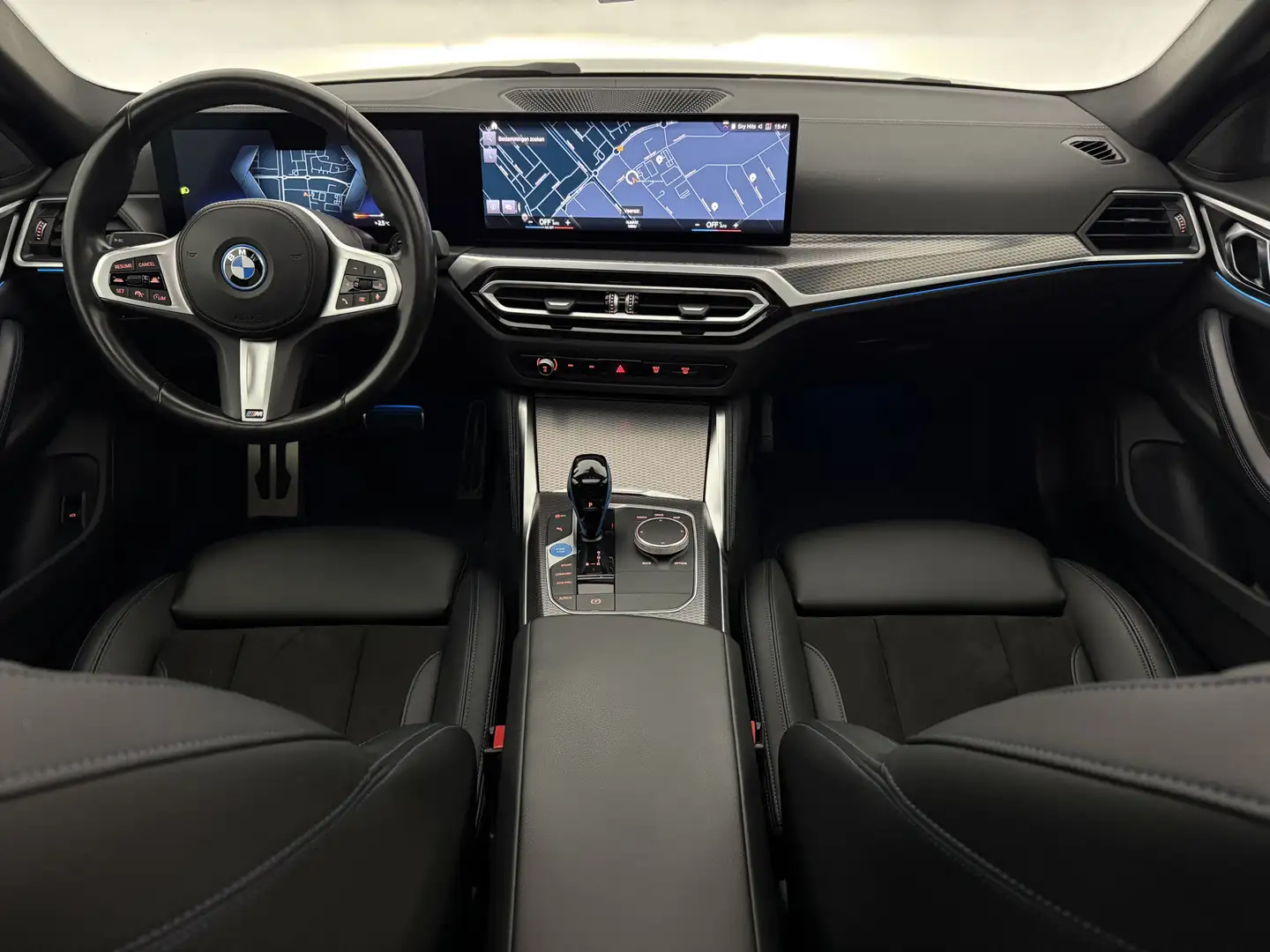 BMW i4 eDrive40 84 kWh M-Sport | SOH 94% | Snelladen | Pa Gris - 2