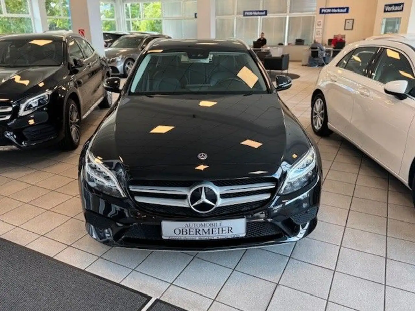 Mercedes-Benz C 220 T d 9G-Tr. Ava. SHZ LED Comand RFK CarPlay Noir - 2
