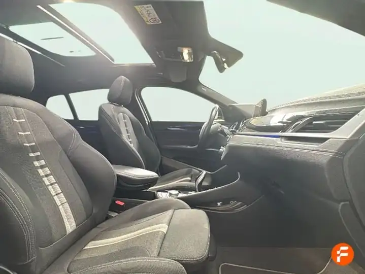 BMW X2 2021, foto 11