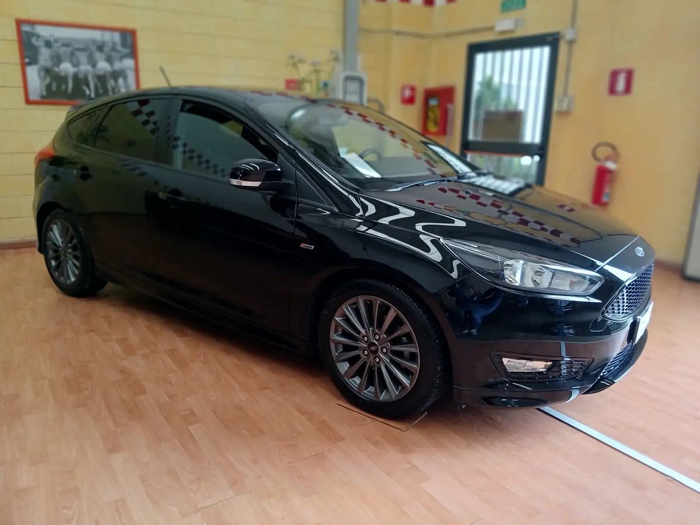 Ford Focus Focus 5p 1.5 tdci ST-Line Nero - 2