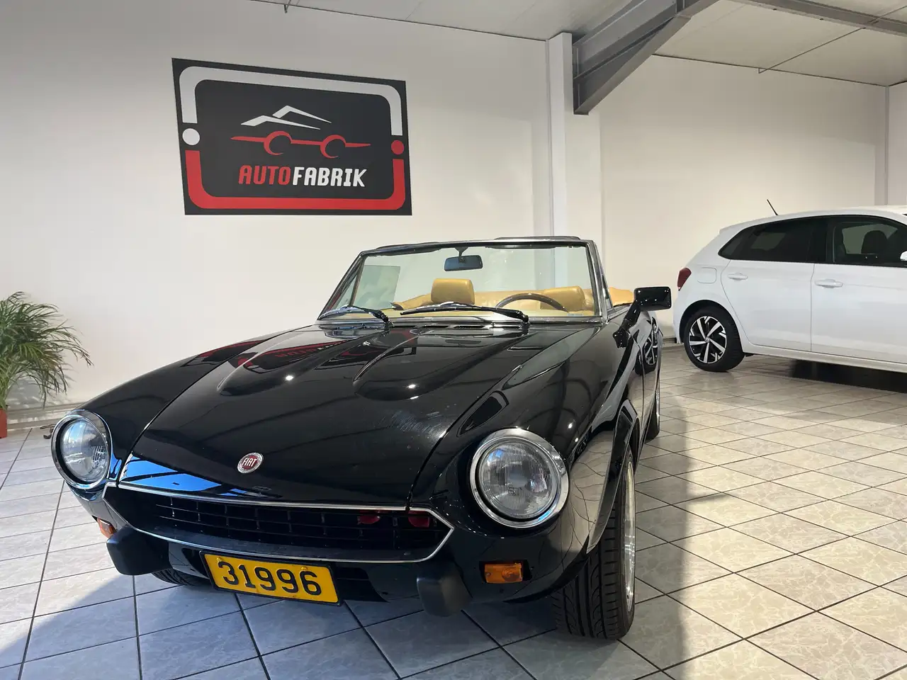 Fiat 124 Spider Pininfarina, foto 8