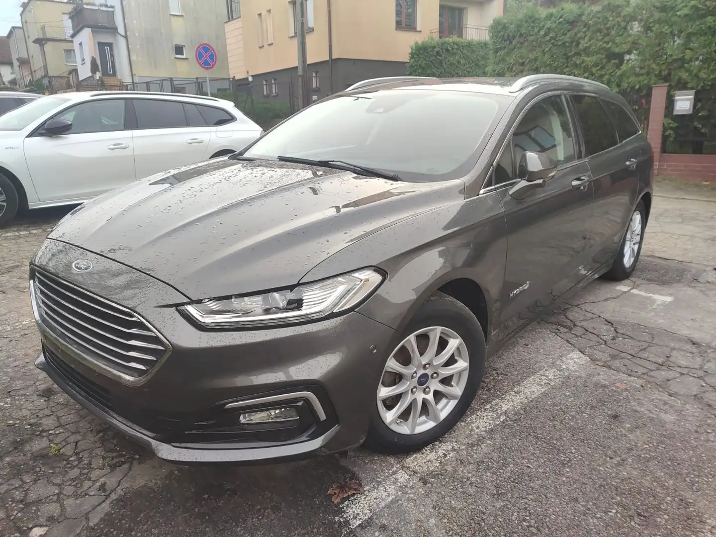 Ford Mondeo Turnier Hybrid Business Edition Gris - 1