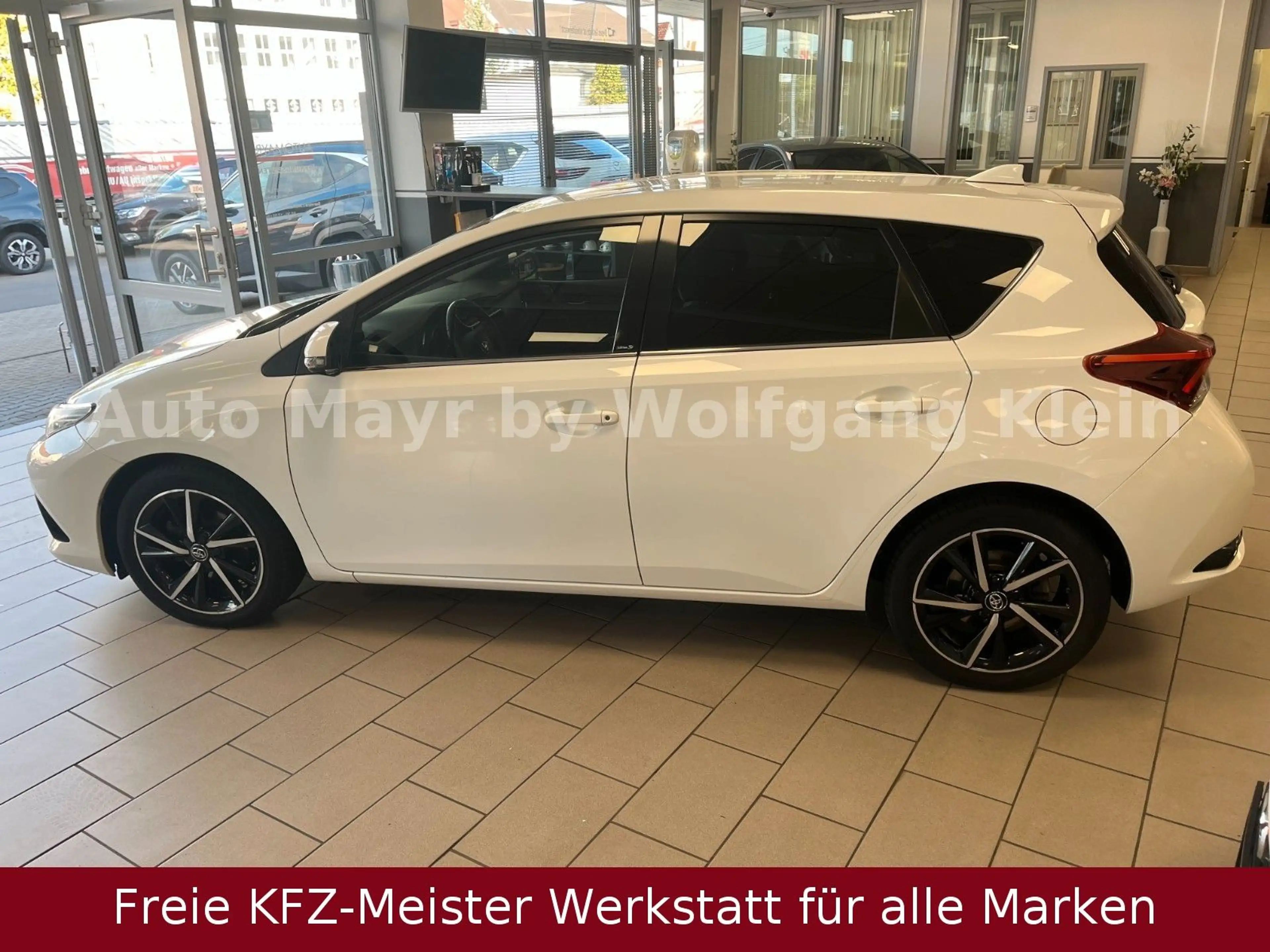 Toyota Auris 1.2 Edition-S+, Alu, 5 Türen, Freisprechei — photo 13