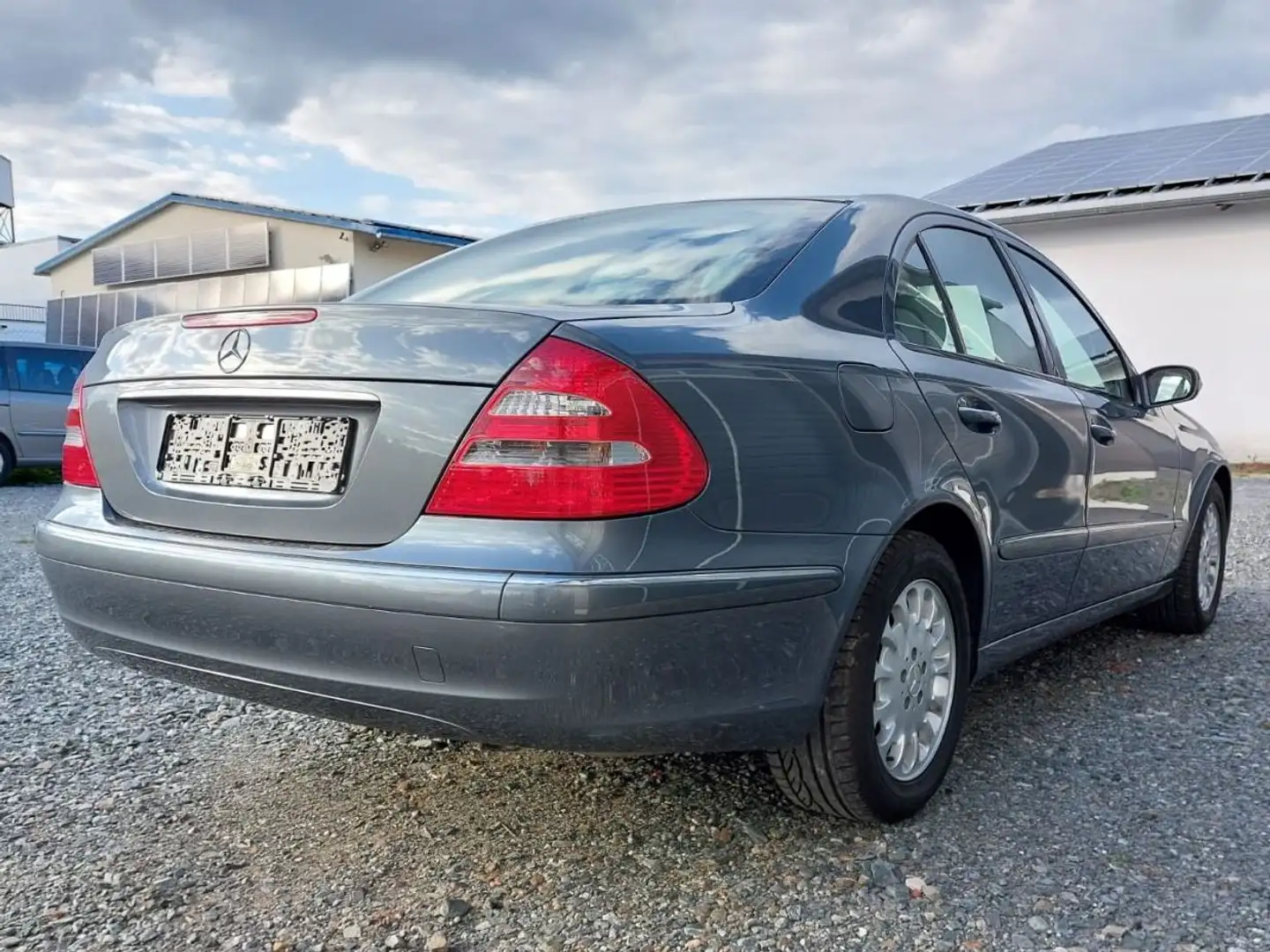 Mercedes-Benz E 200 Kompressor Lim. Elegenace*1.HAND*KLIMAAUTO - 2