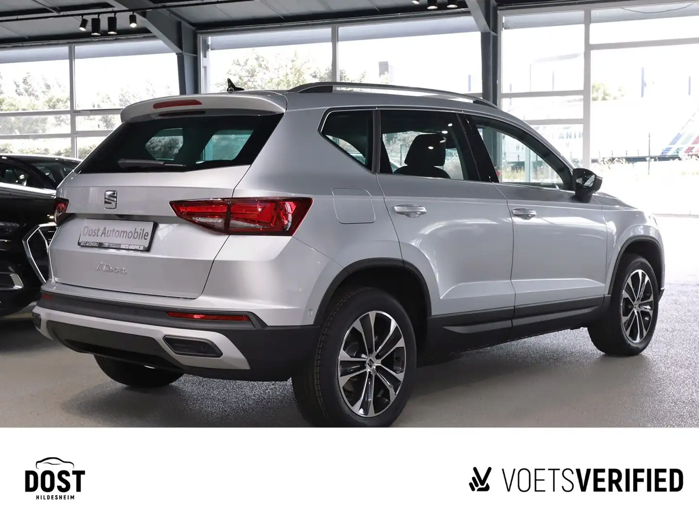 SEAT Ateca Style Edition 1.5 TSI DSG PANO+AHK+NAVI Grau - 2