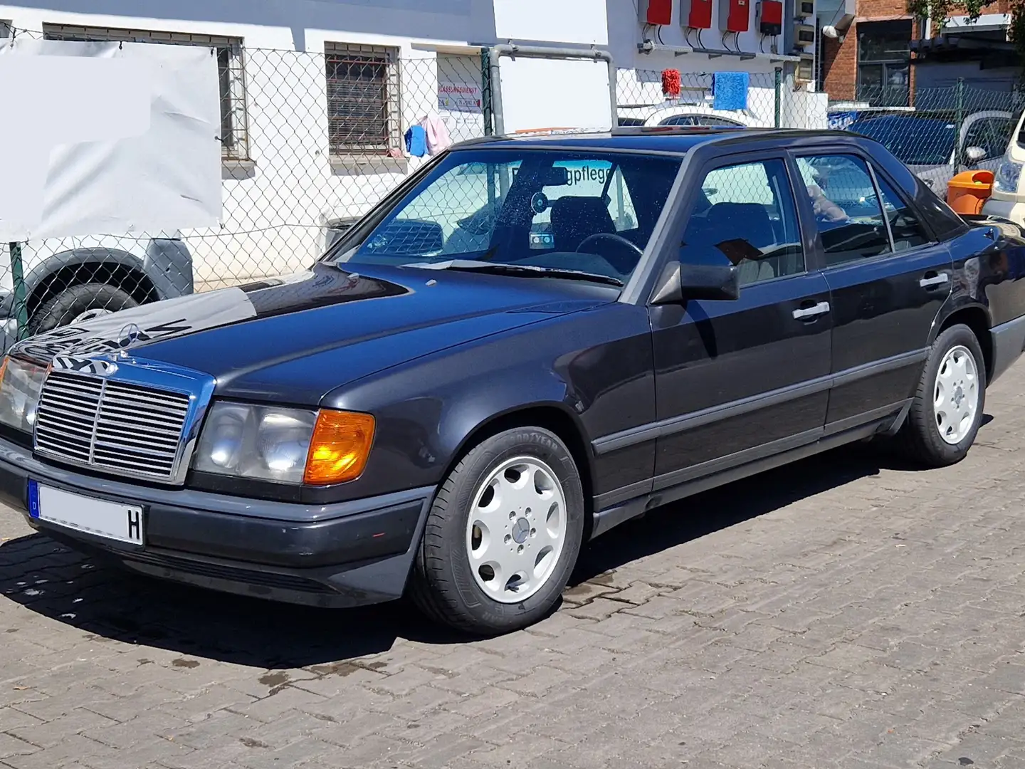 Mercedes-Benz E 250 250 D Turbo Black - 1