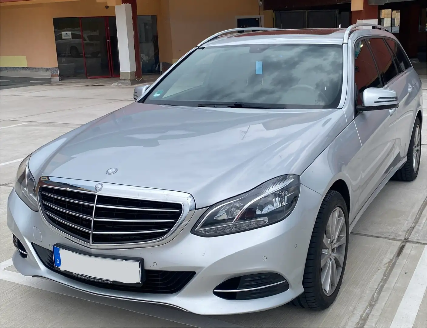 Mercedes-Benz E 220 T BlueTEC 9G-TRONIC Elegance - 1