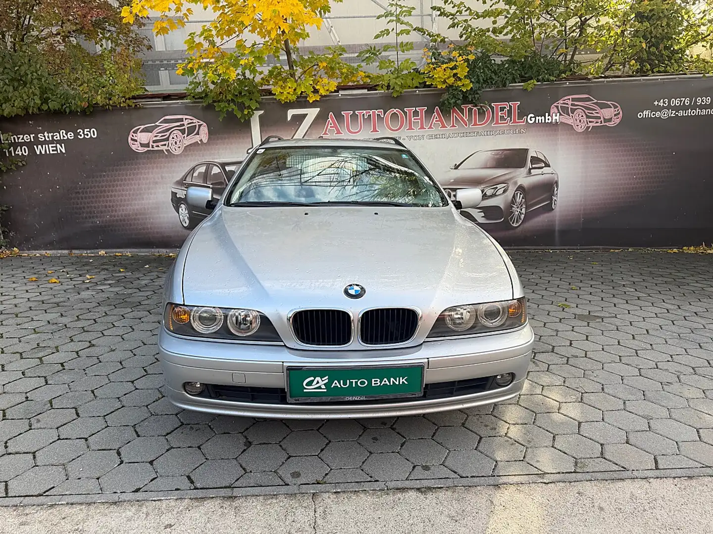 BMW 520 i Touring E39 Silber - 2