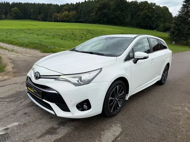 Toyota Avensis Touring Sports Team D
